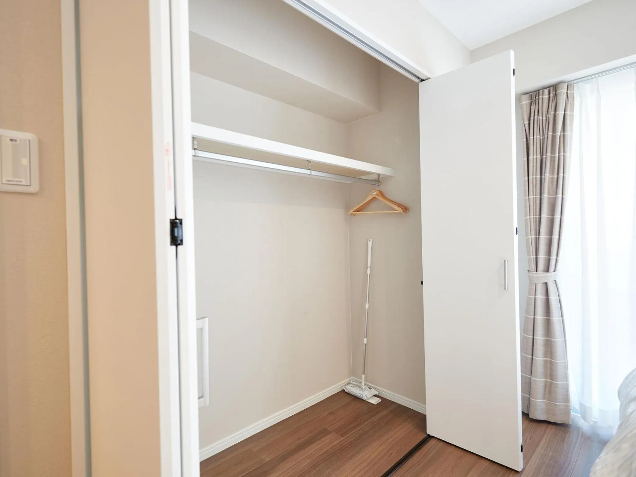 Photo of the whole room in Tenpoint Hotel OKOU