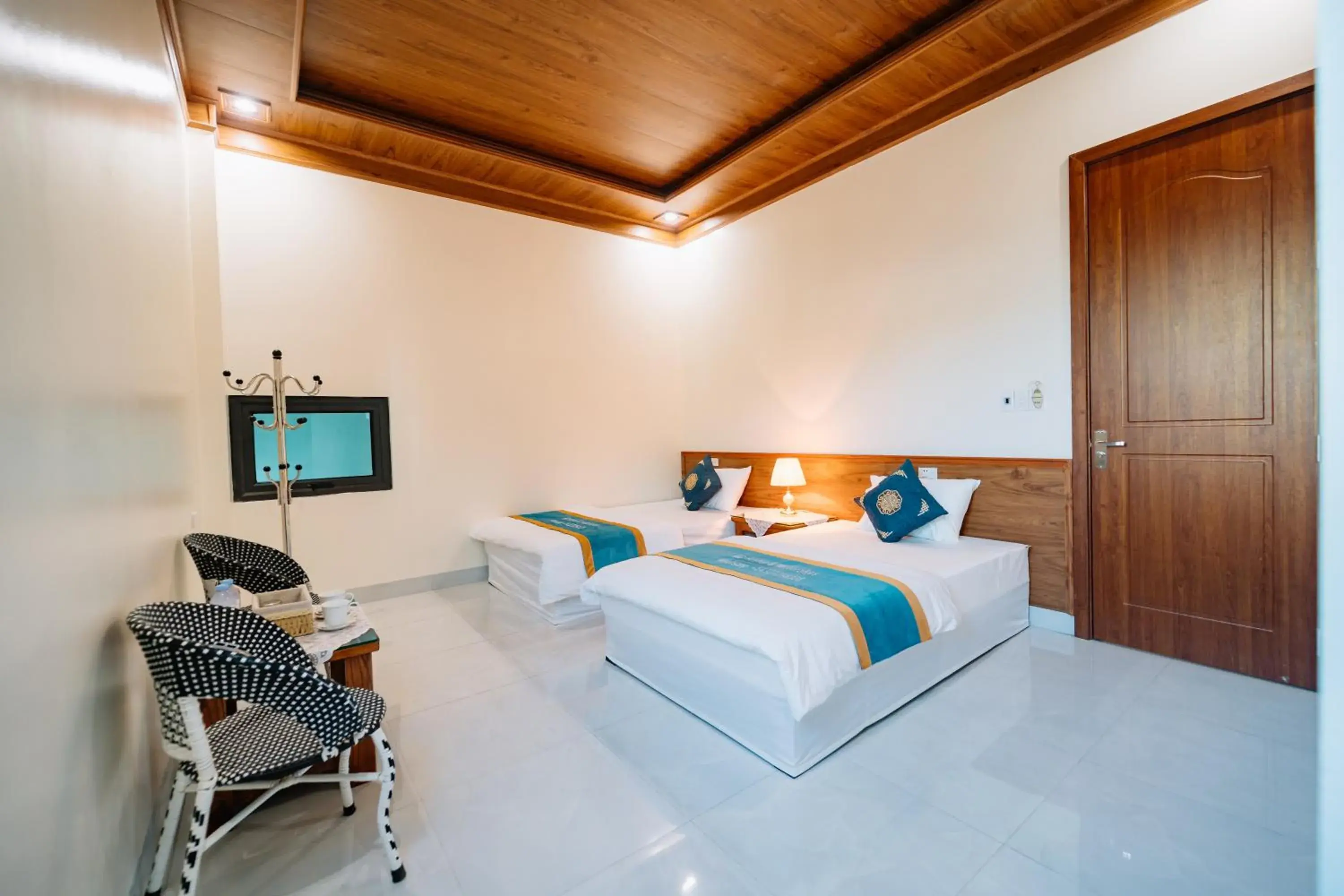 Twin Room with Private Bathroom in HG Hostel provide Tours & Motorbikes Twin Room with Private Bathroom in HG Hostel provide Tours & Motorbikes