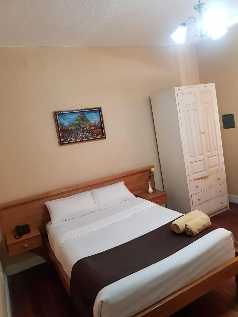 Bed in Hostal Loro Verde