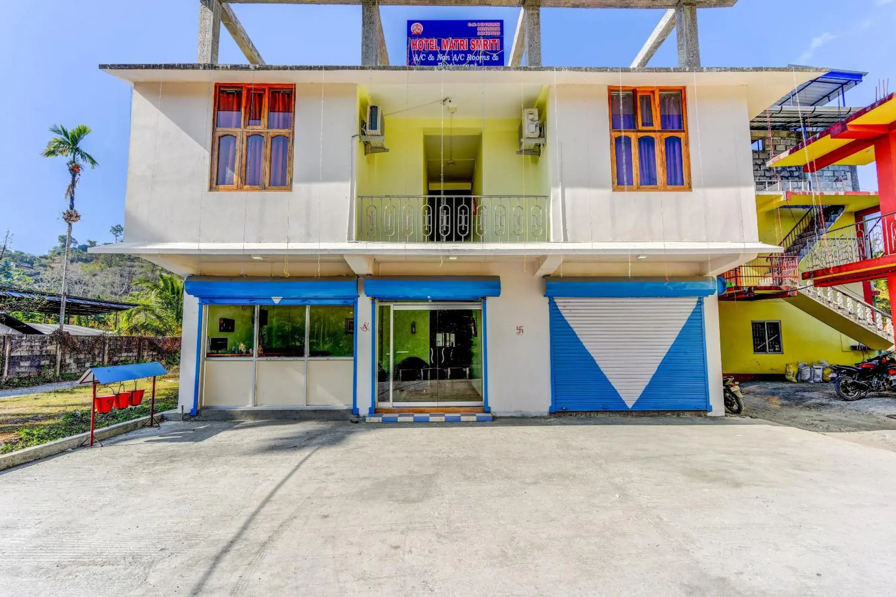 Facade/entrance in Hotel O Matri Smriti Facade/entrance in Hotel O Matri Smriti