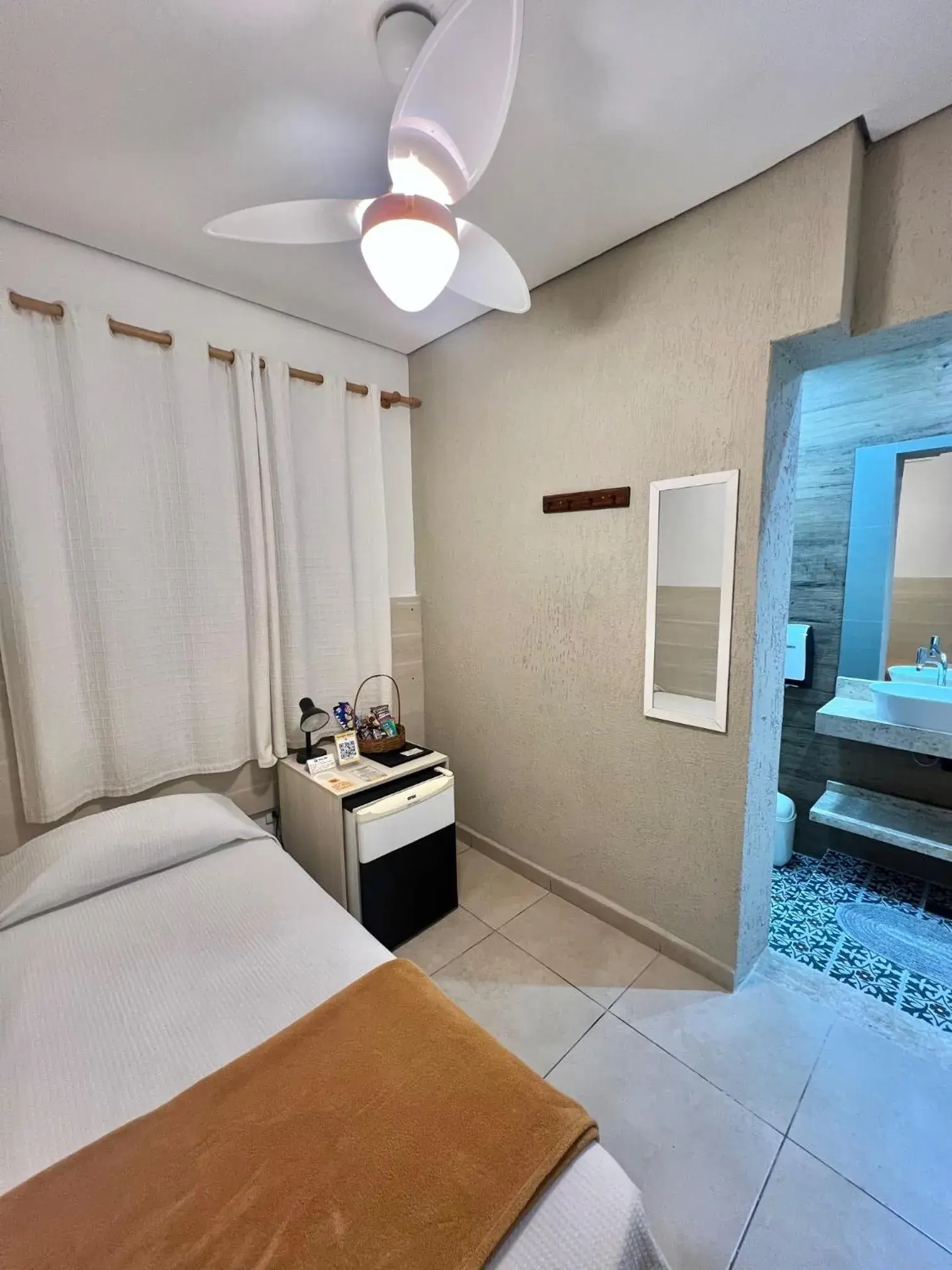 Small Single Room in Hotel Rio Small Single Room in Hotel Rio