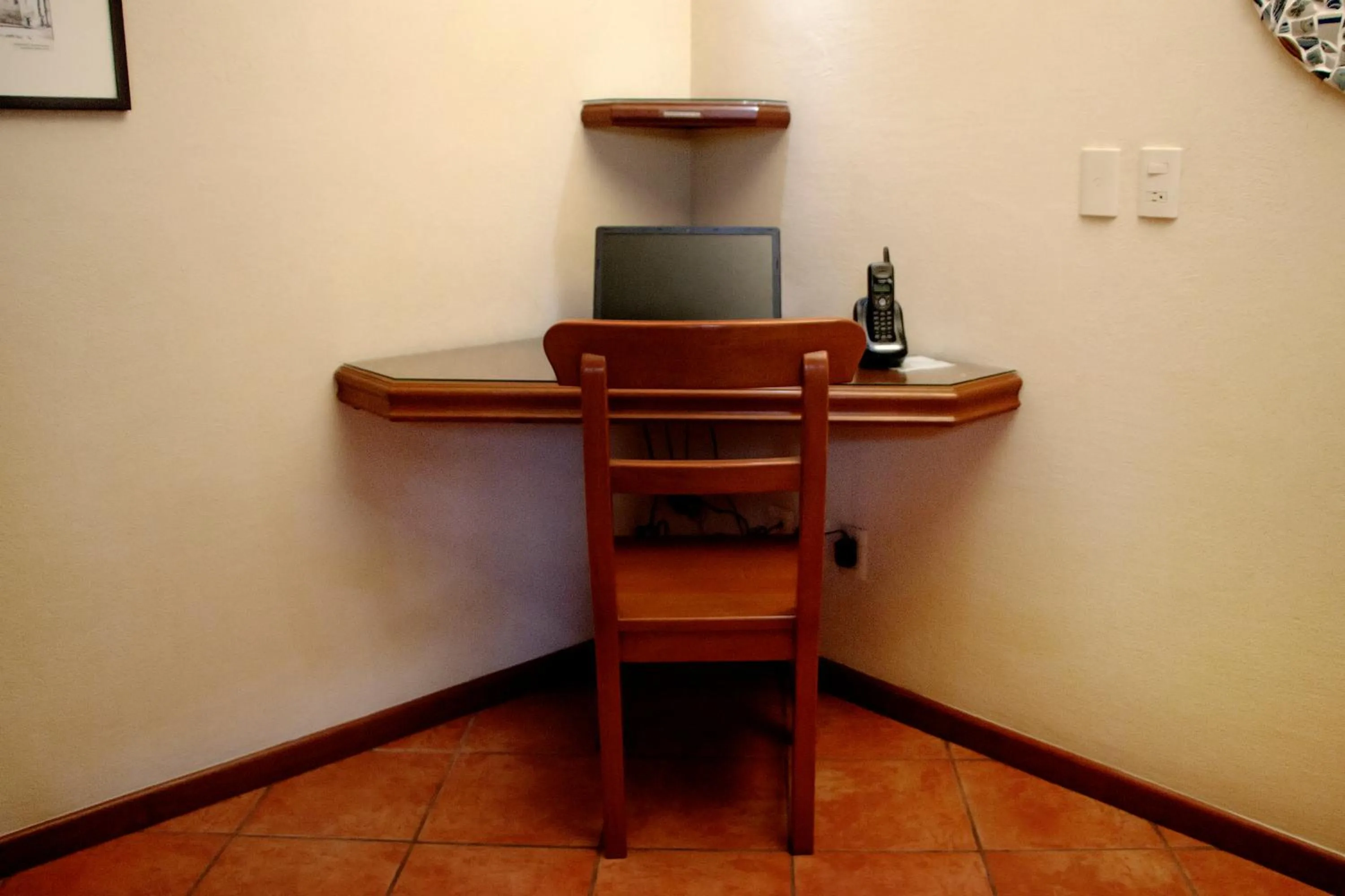 Decorative detail in Alcazar Suites