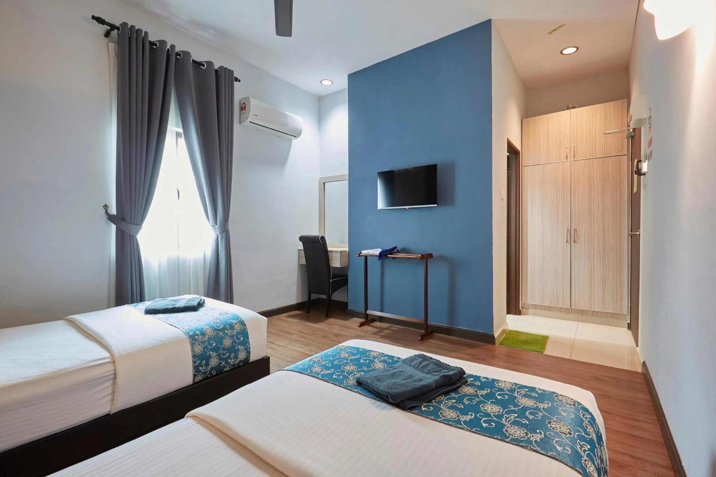 Bedroom, Bed in D' Qamar Guesthouse