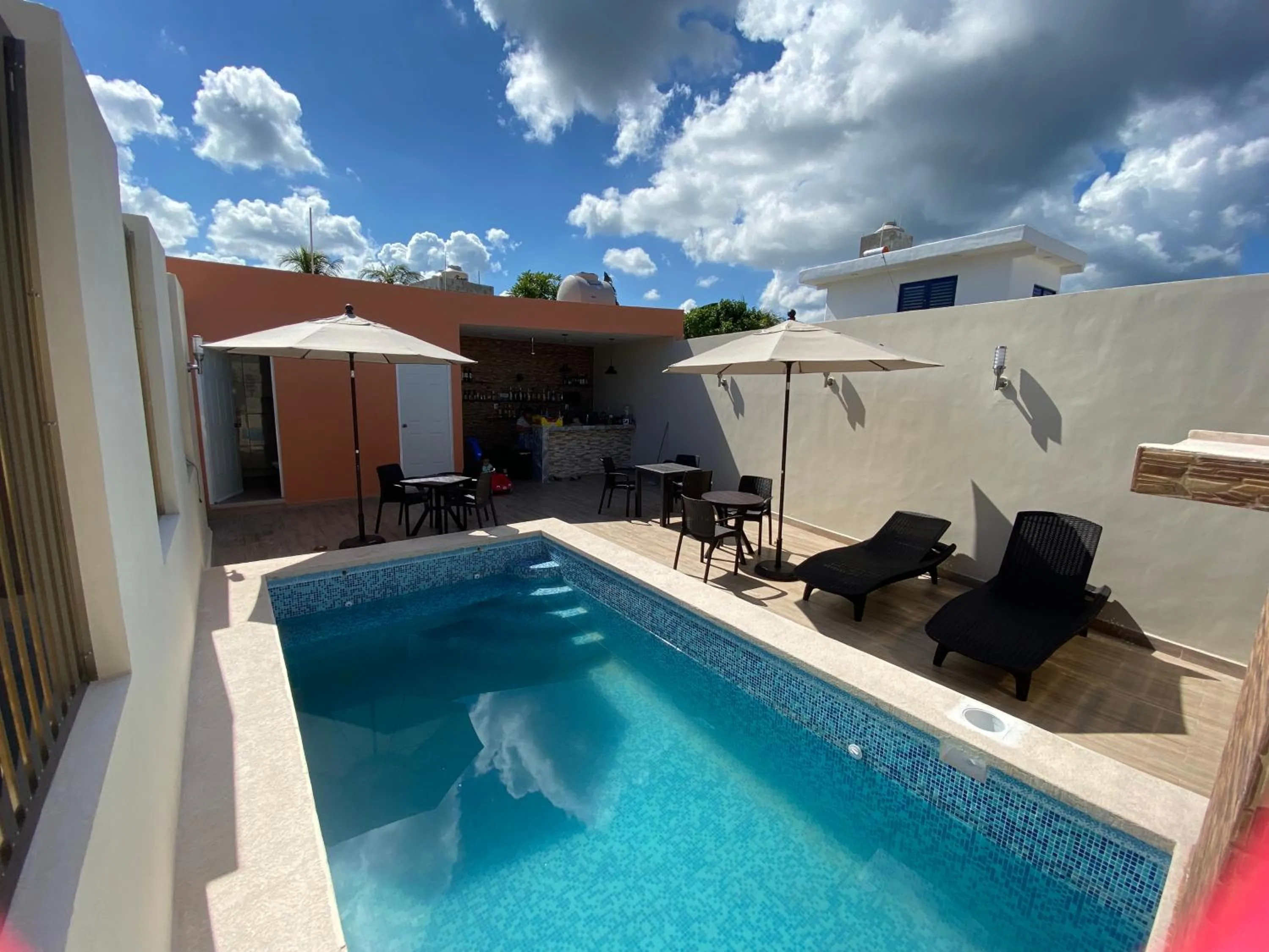 Swimming pool in Hotel Posada Mercy