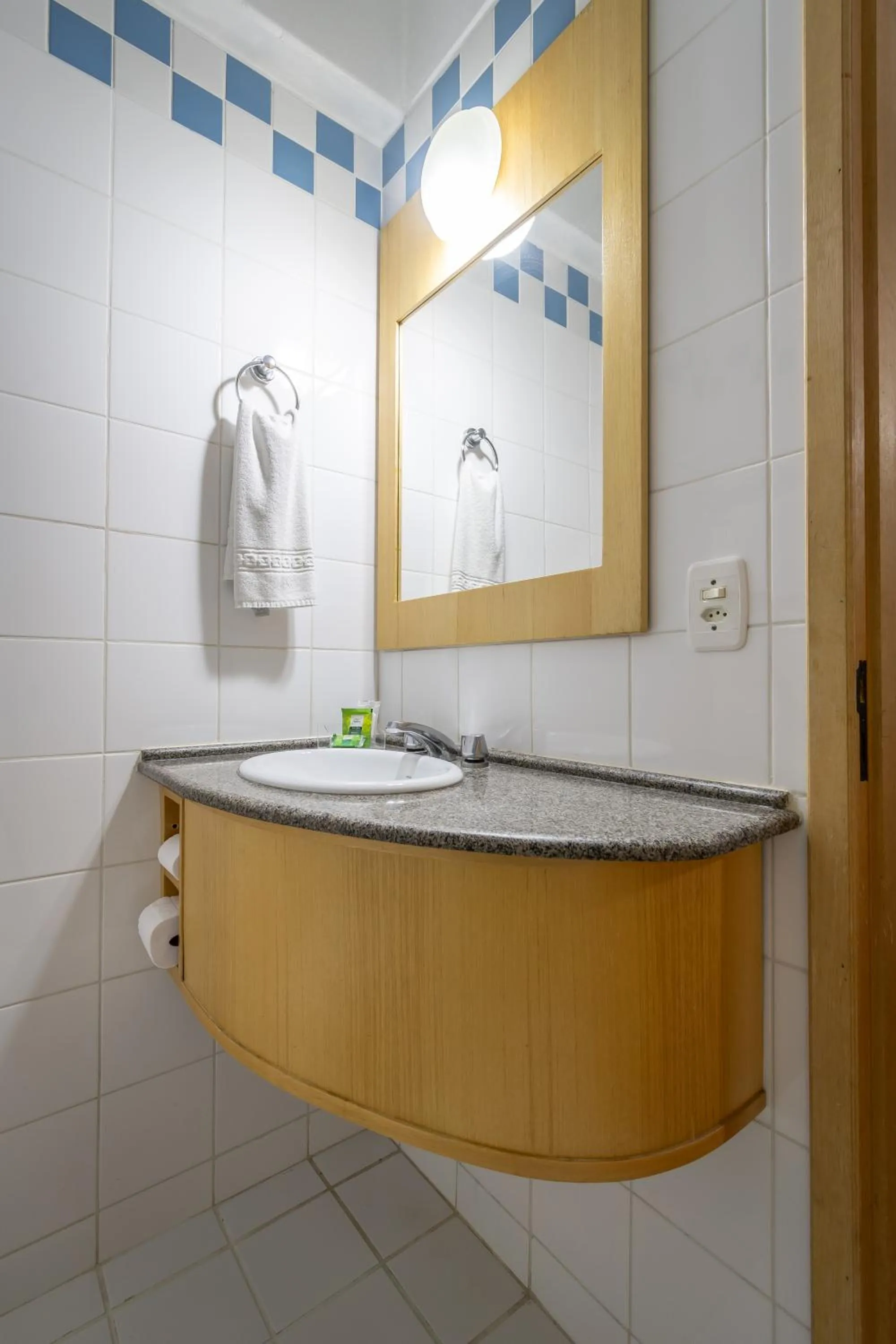 Bathroom in Brivali Hotel Centro