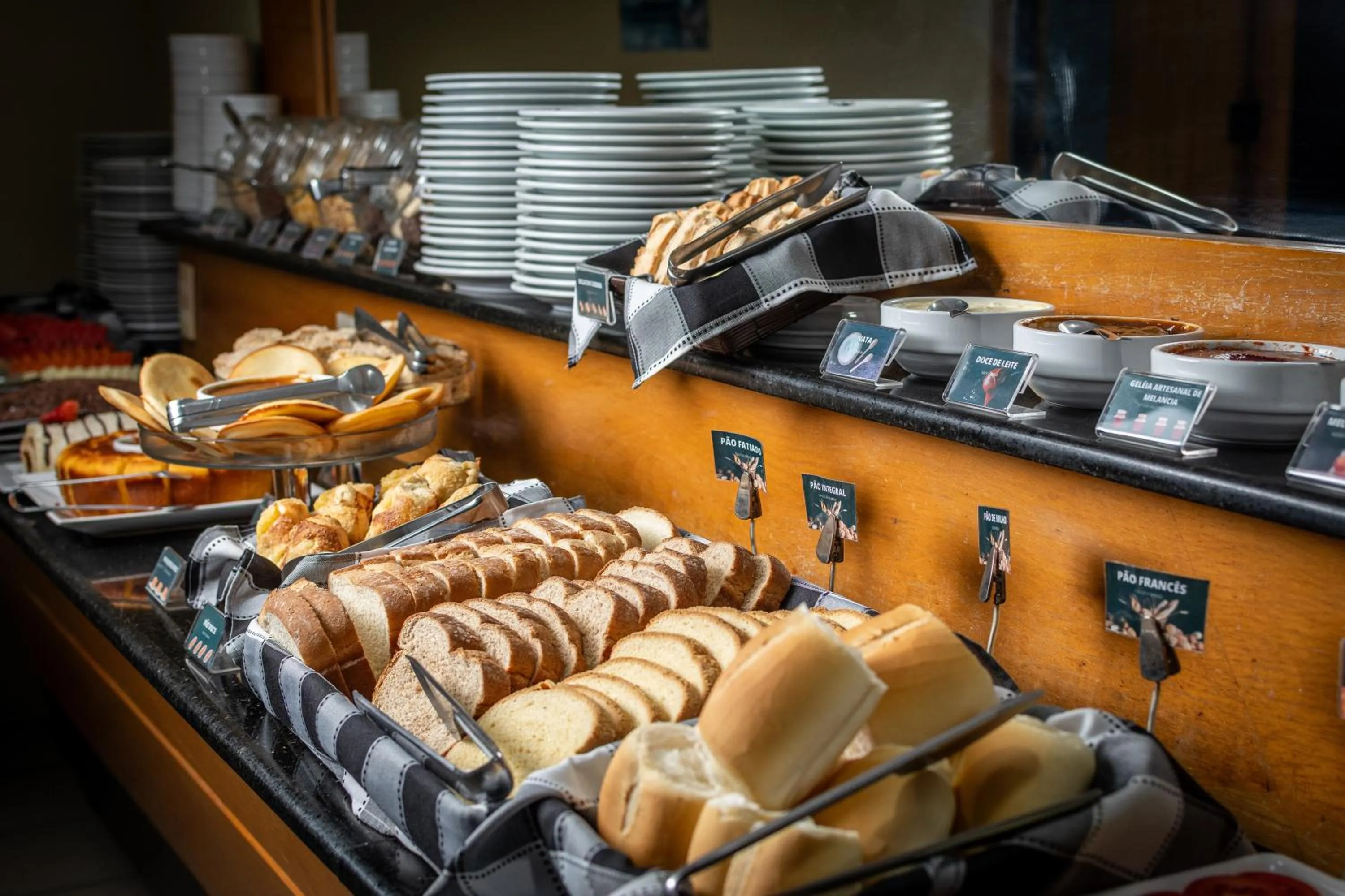 Food and drinks in Brivali Hotel Centro