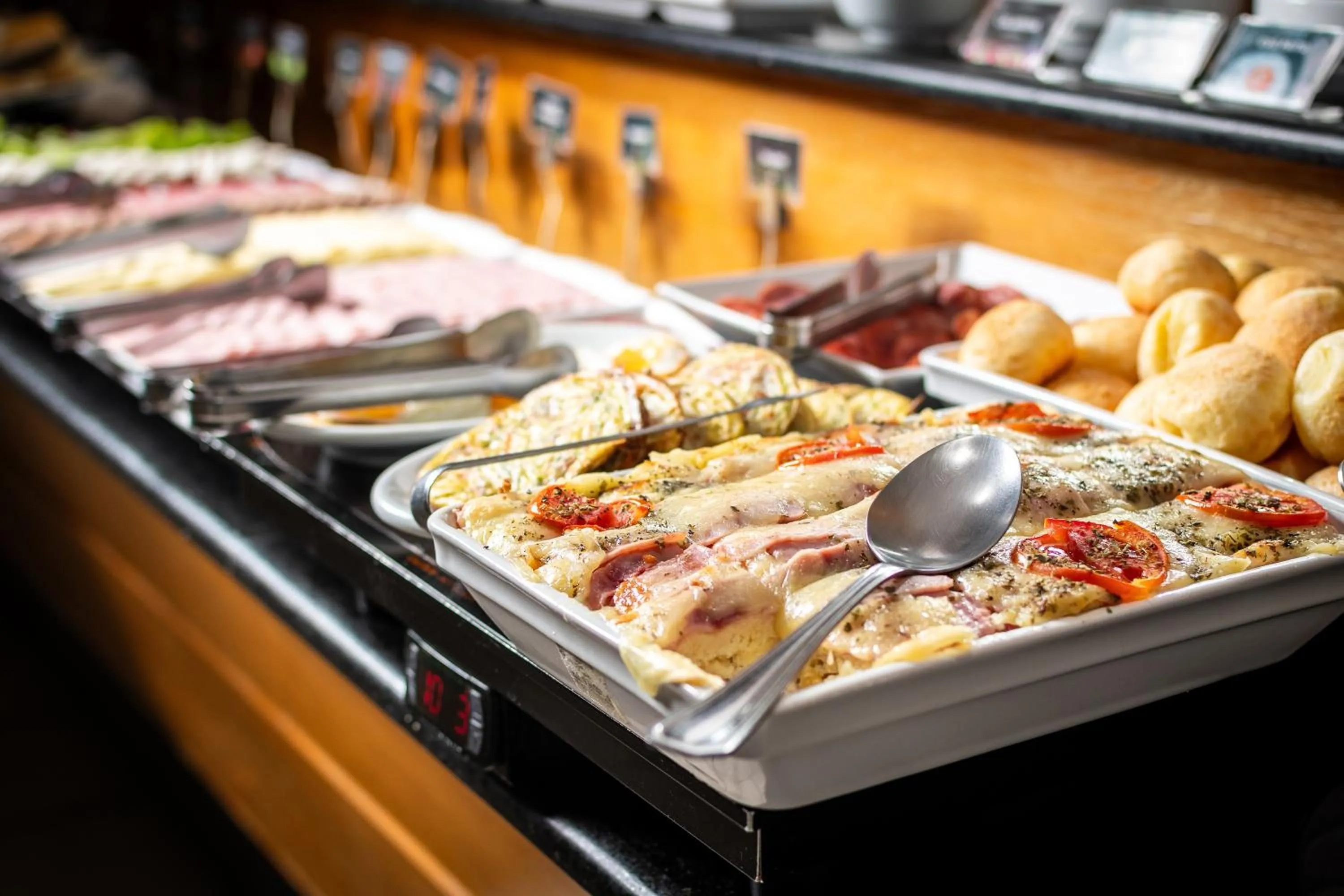 Food and drinks in Brivali Hotel Centro