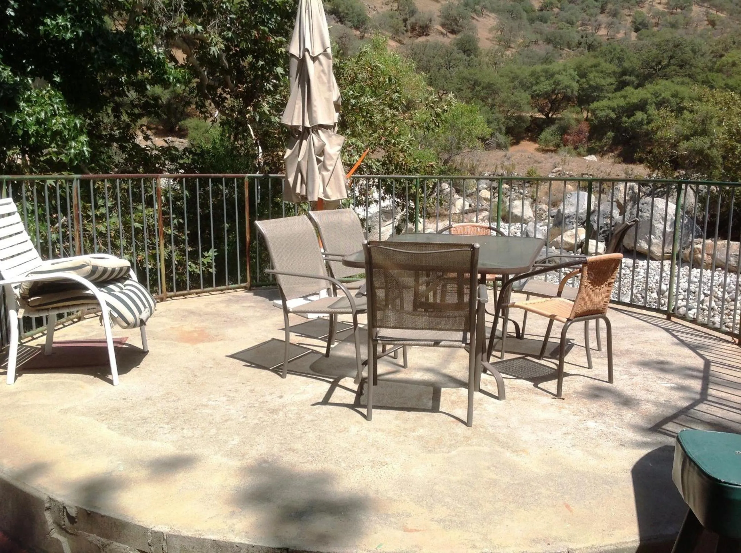 Balcony/Terrace in The Gateway Restaurant & Lodge