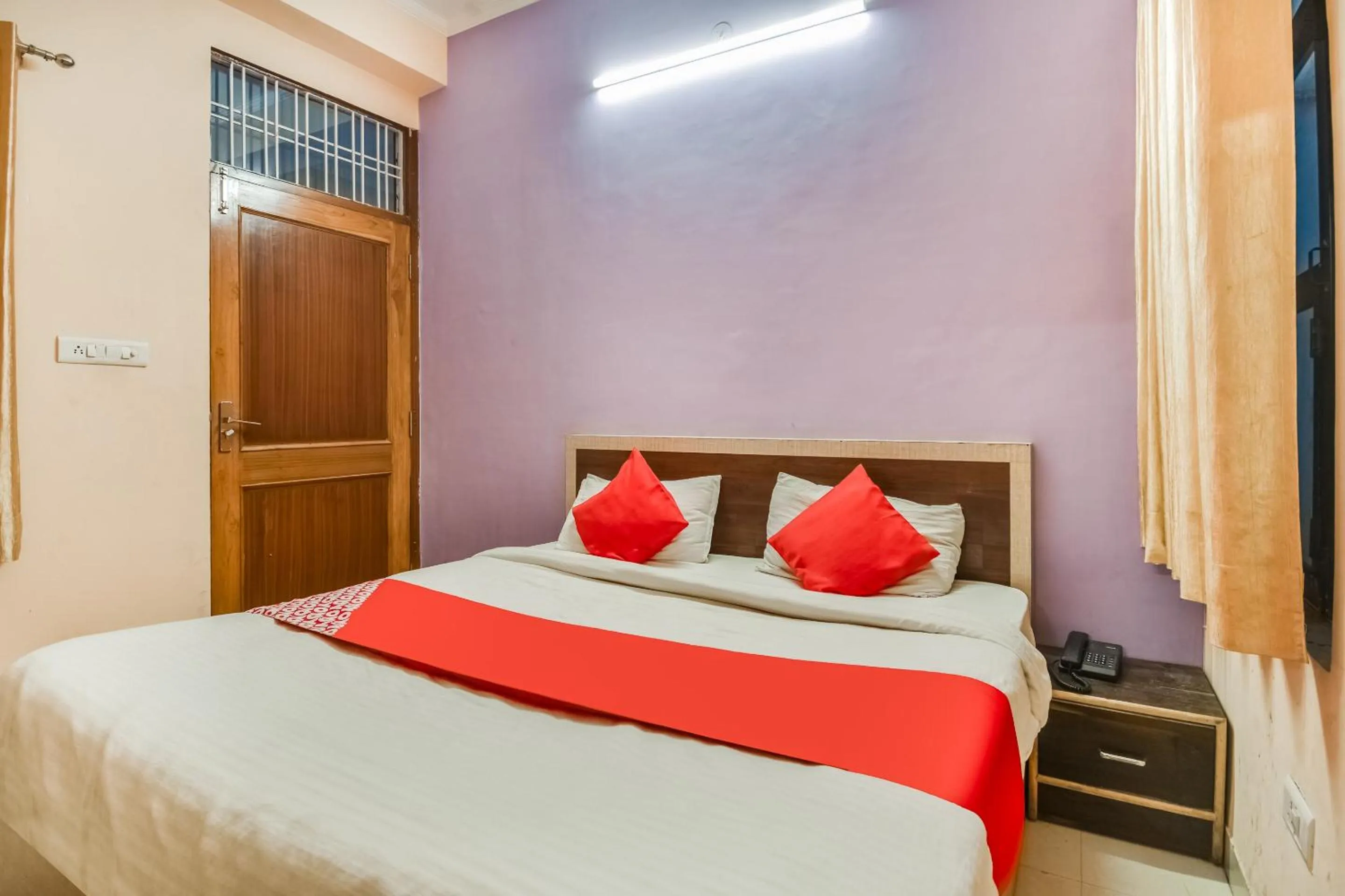 Bedroom, Bed in Hotel O Shri Ganesham