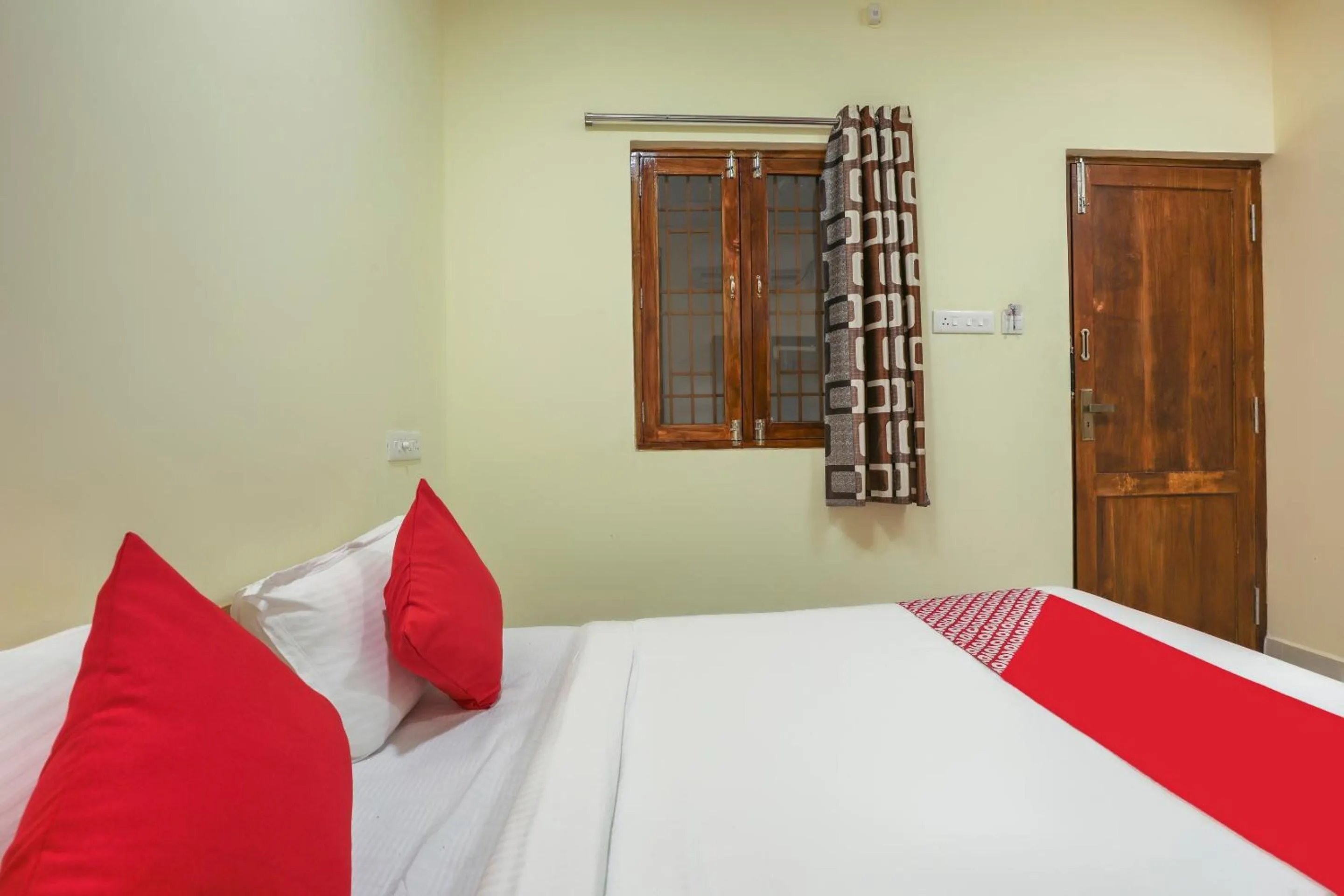 Bedroom, Bed in Hotel O Om Sakthi Hotel