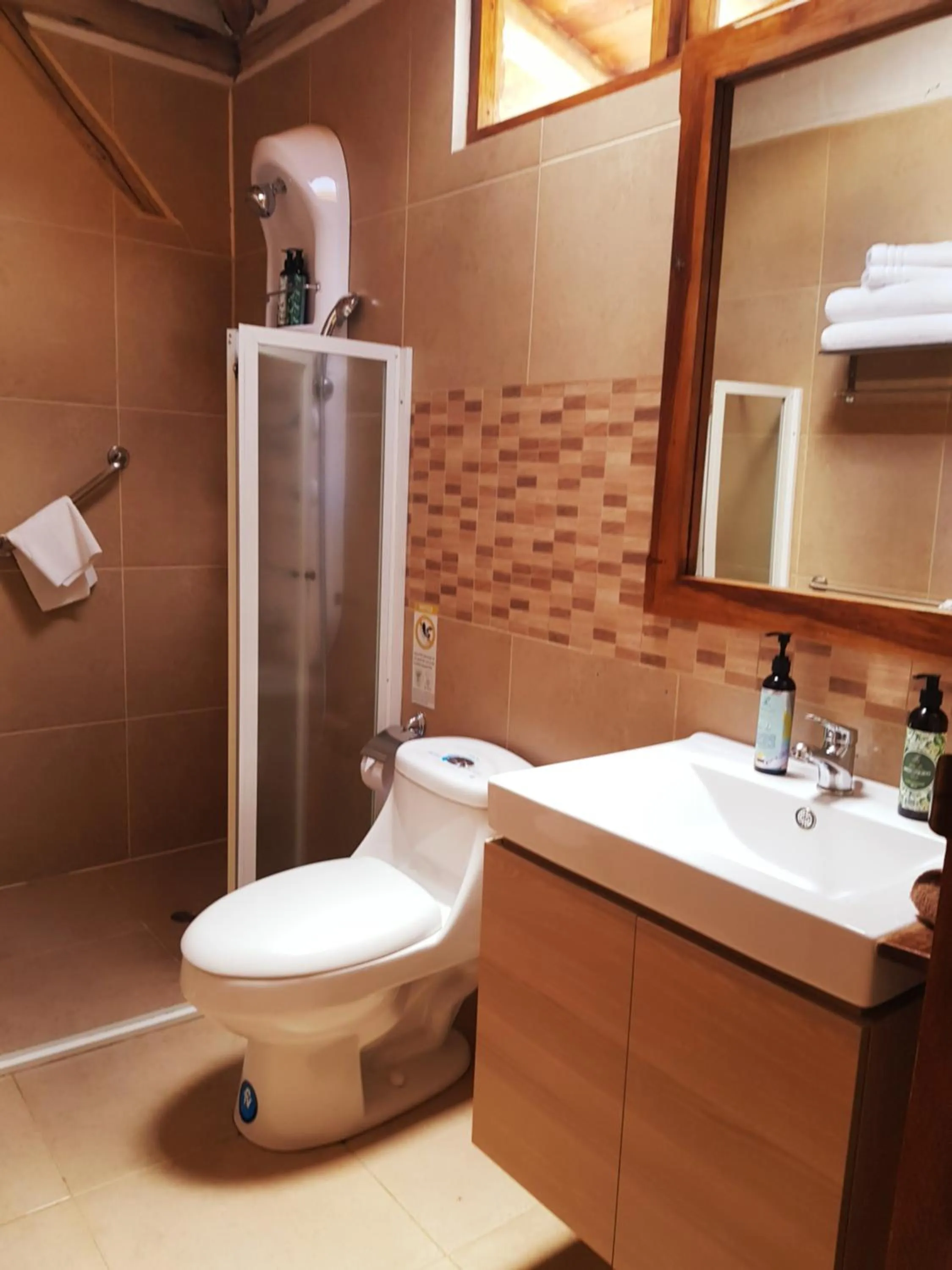 Shower in Hacienda Jimenita Wildlife Reserve