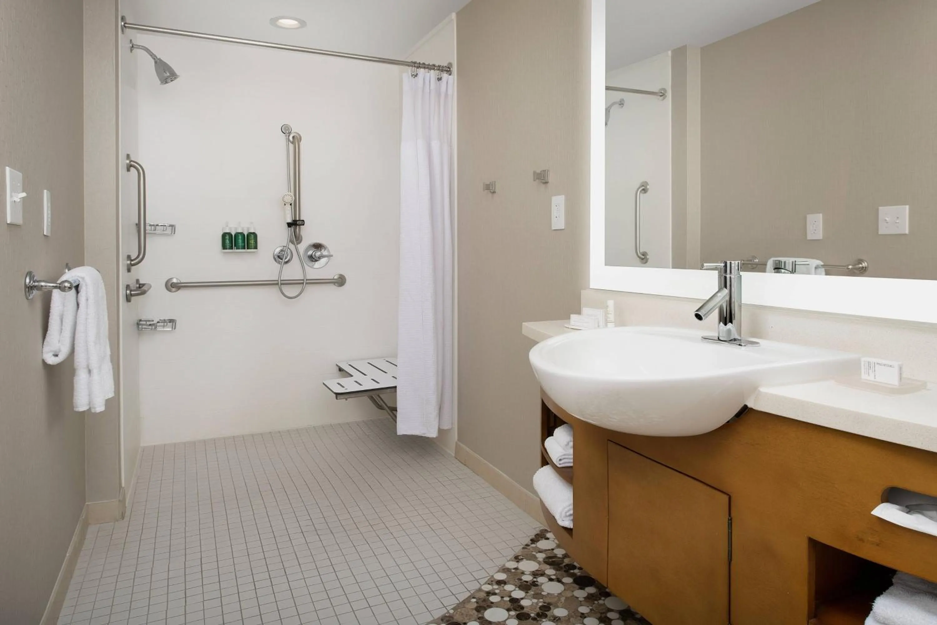 Bathroom in Springhill Suites by Marriott Jackson North/Ridgeland