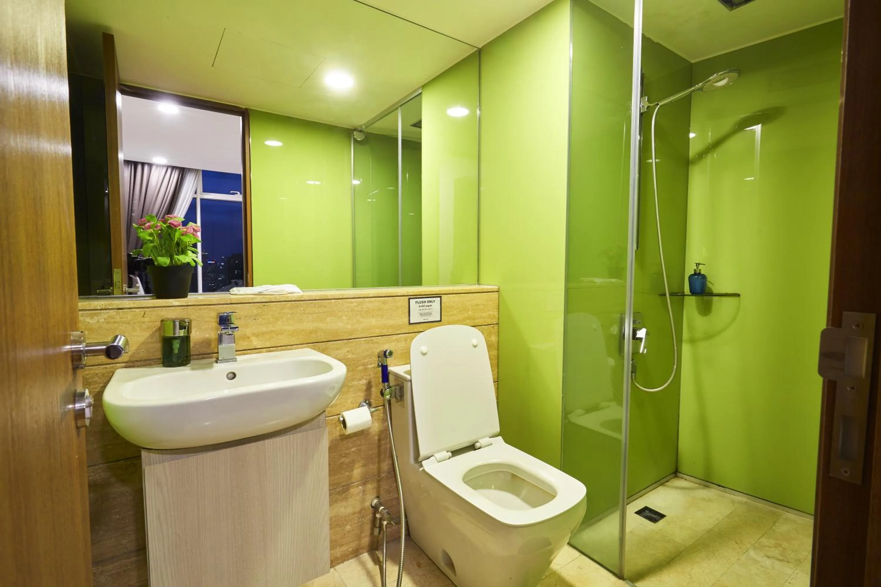 Toilet in Luxe Suites at Vortex KLCC