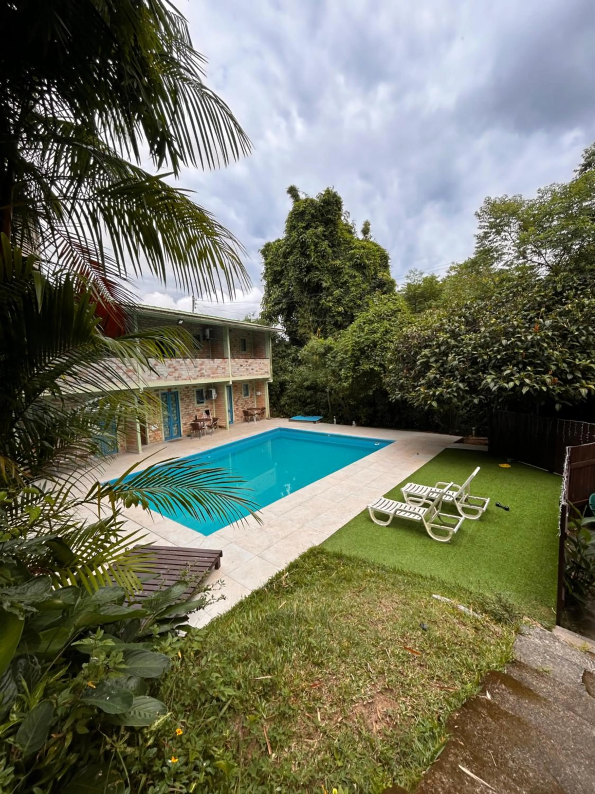 Swimming pool in Pousada Dona Francisca