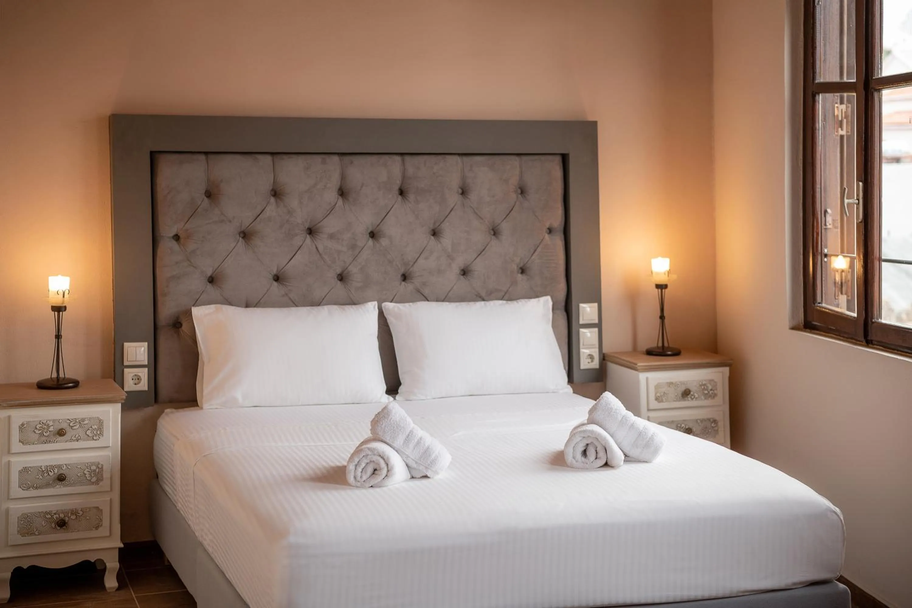 Bed in Old Town Suites