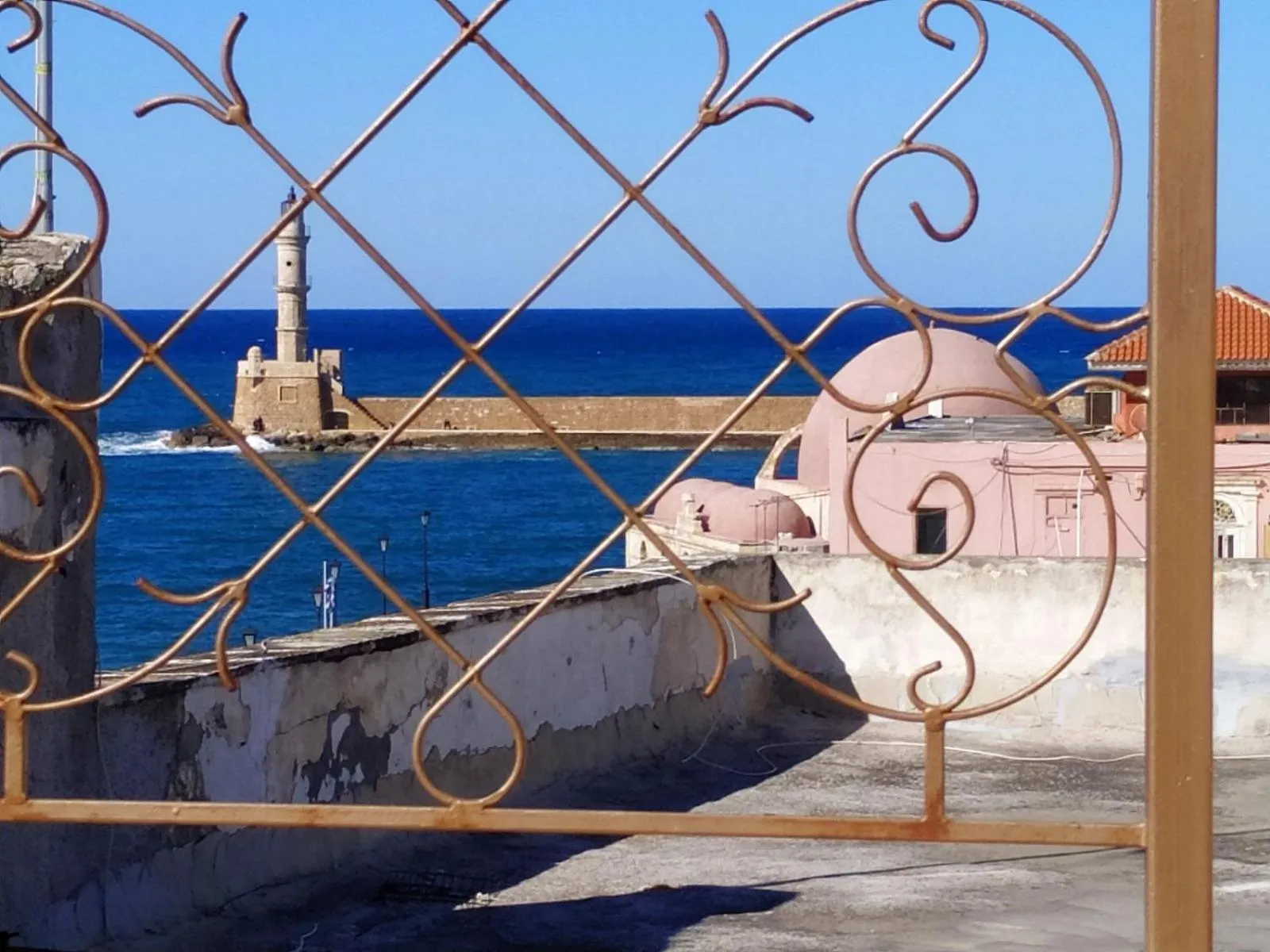 Sea view in Old Town Suites