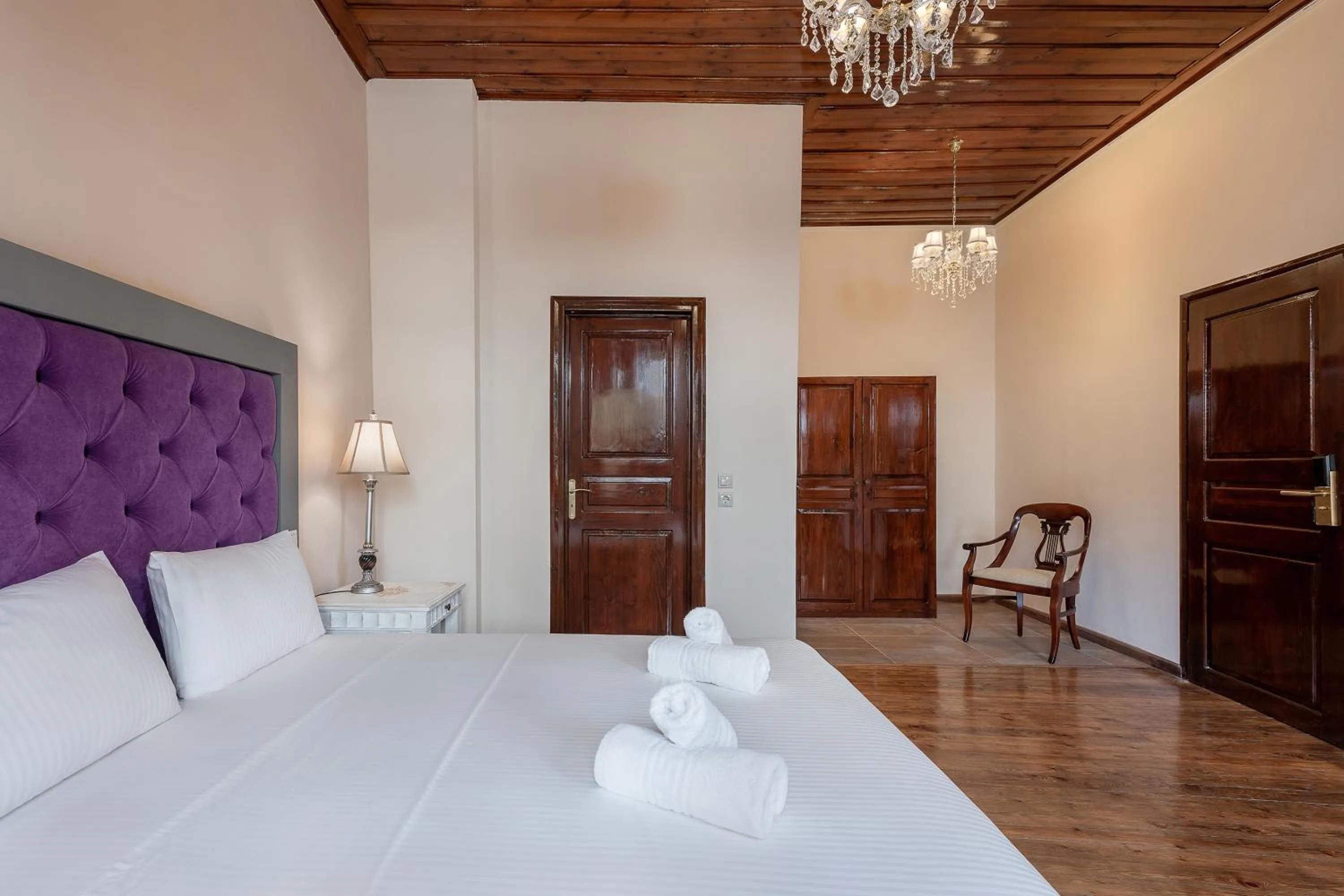 Bed in Old Town Suites