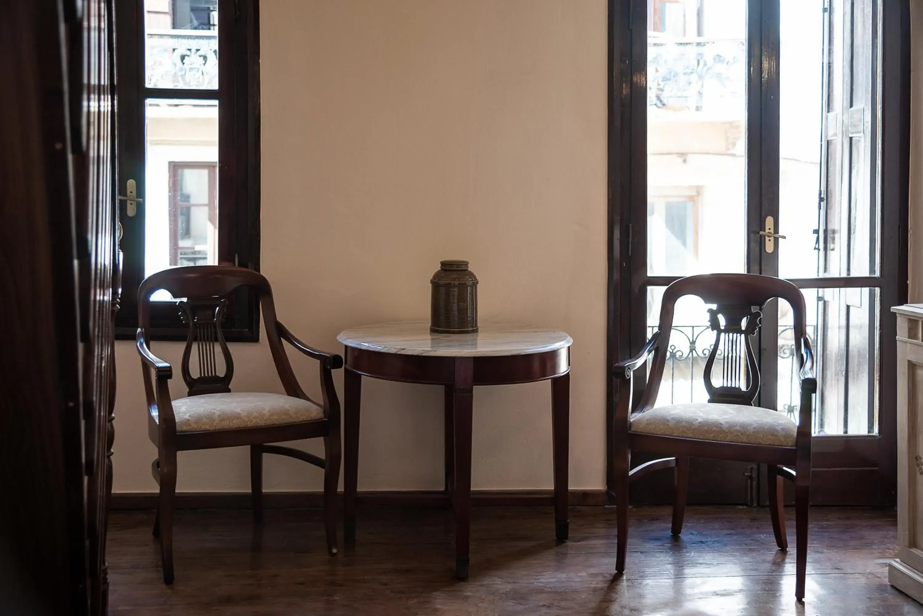 Family Suite with Balcony - single occupancy in Old Town Suites Family Suite with Balcony - single occupancy in Old Town Suites