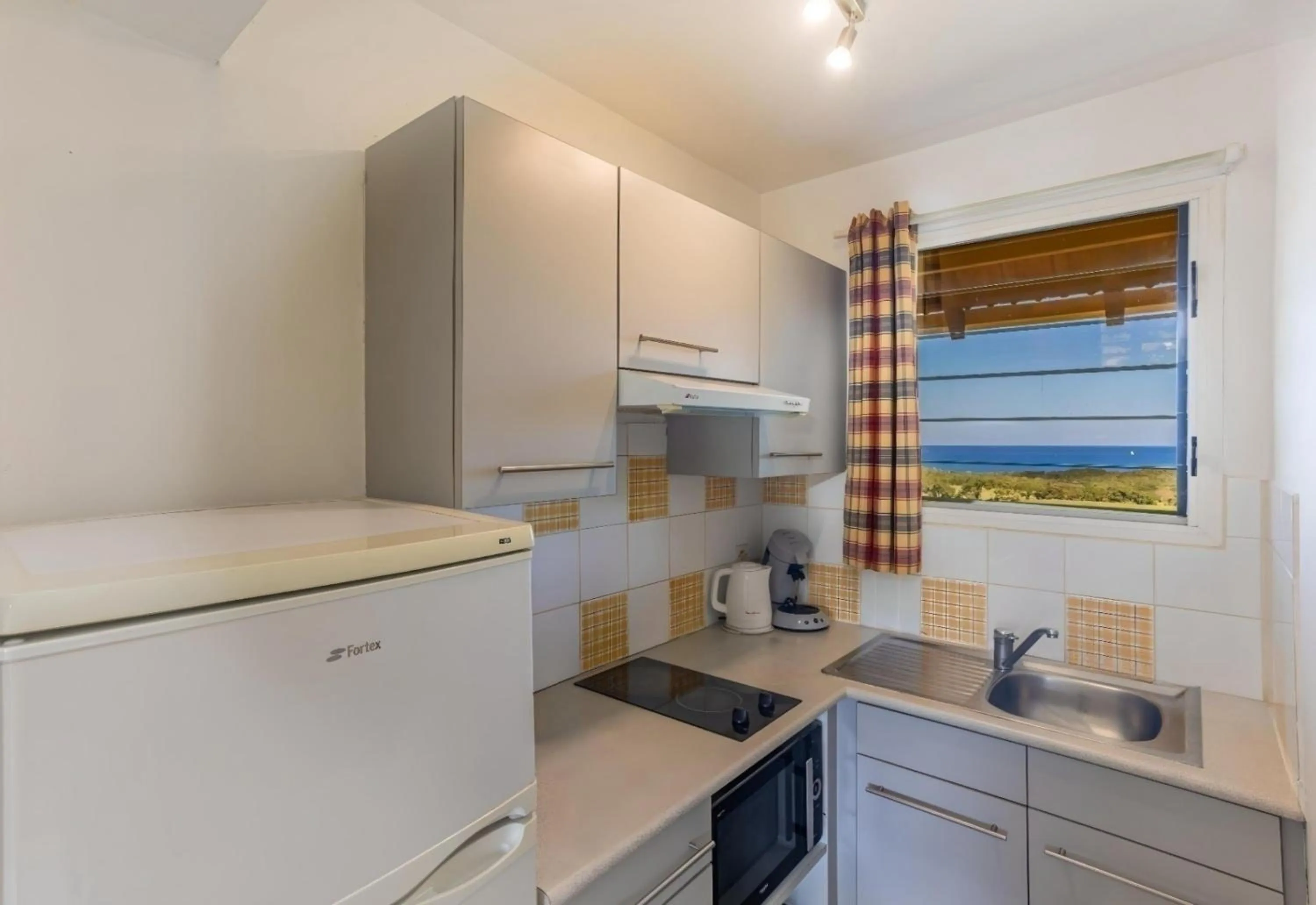 Coffee/tea facilities in Domaine de l'Anse Ramier