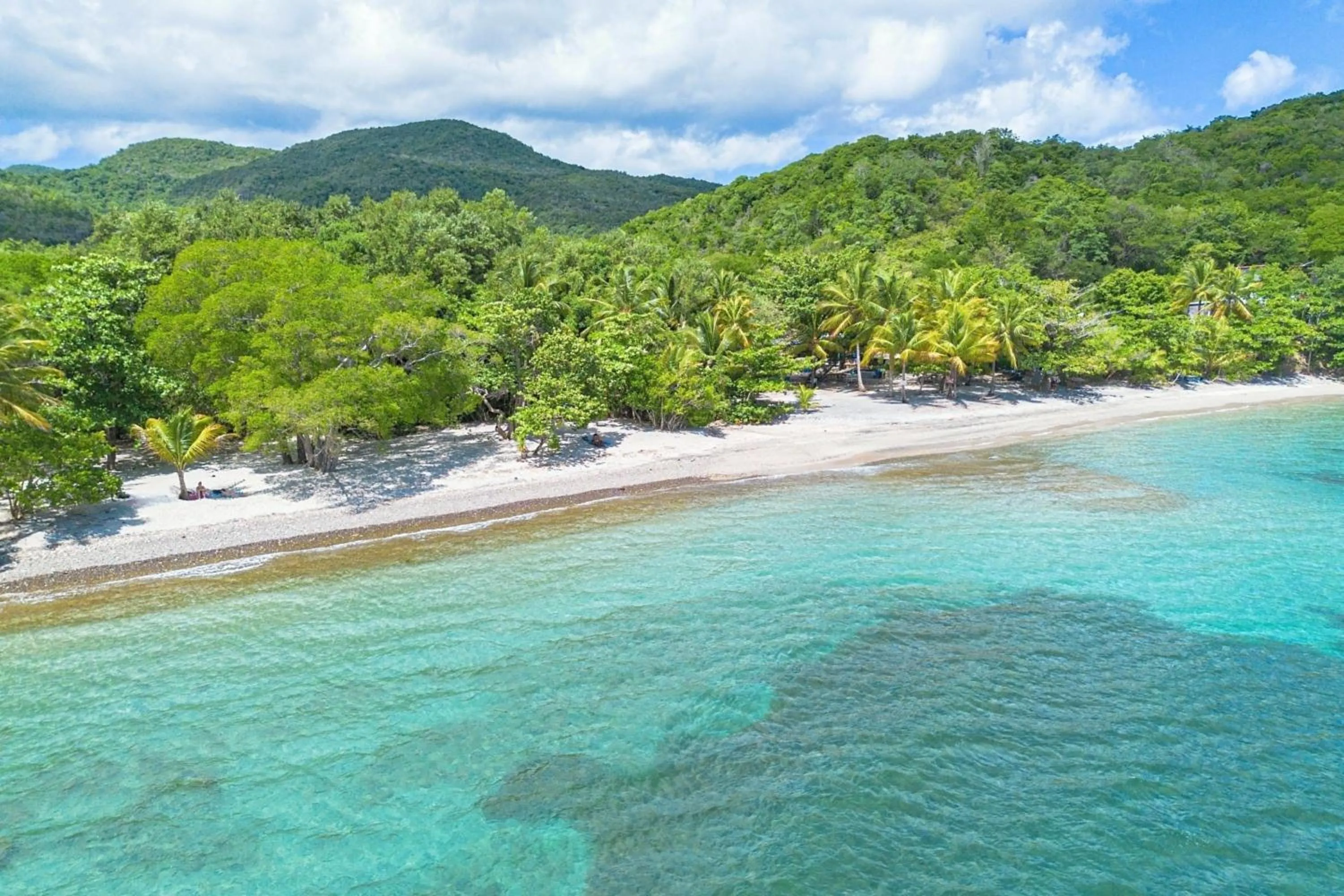 Nearby landmark in Domaine de l'Anse Ramier