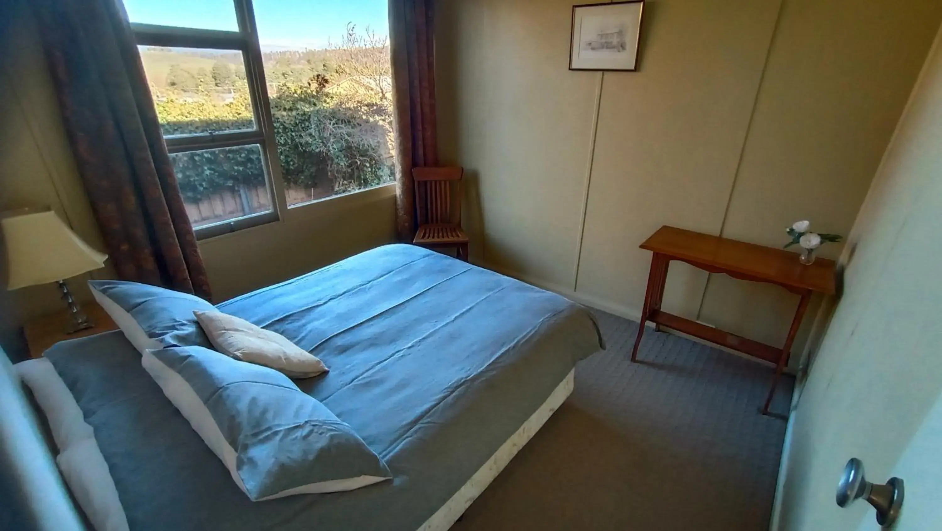 Junior Suite in Blakes Manor Self Contained Heritage Accommodation Junior Suite in Blakes Manor Self Contained Heritage Accommodation