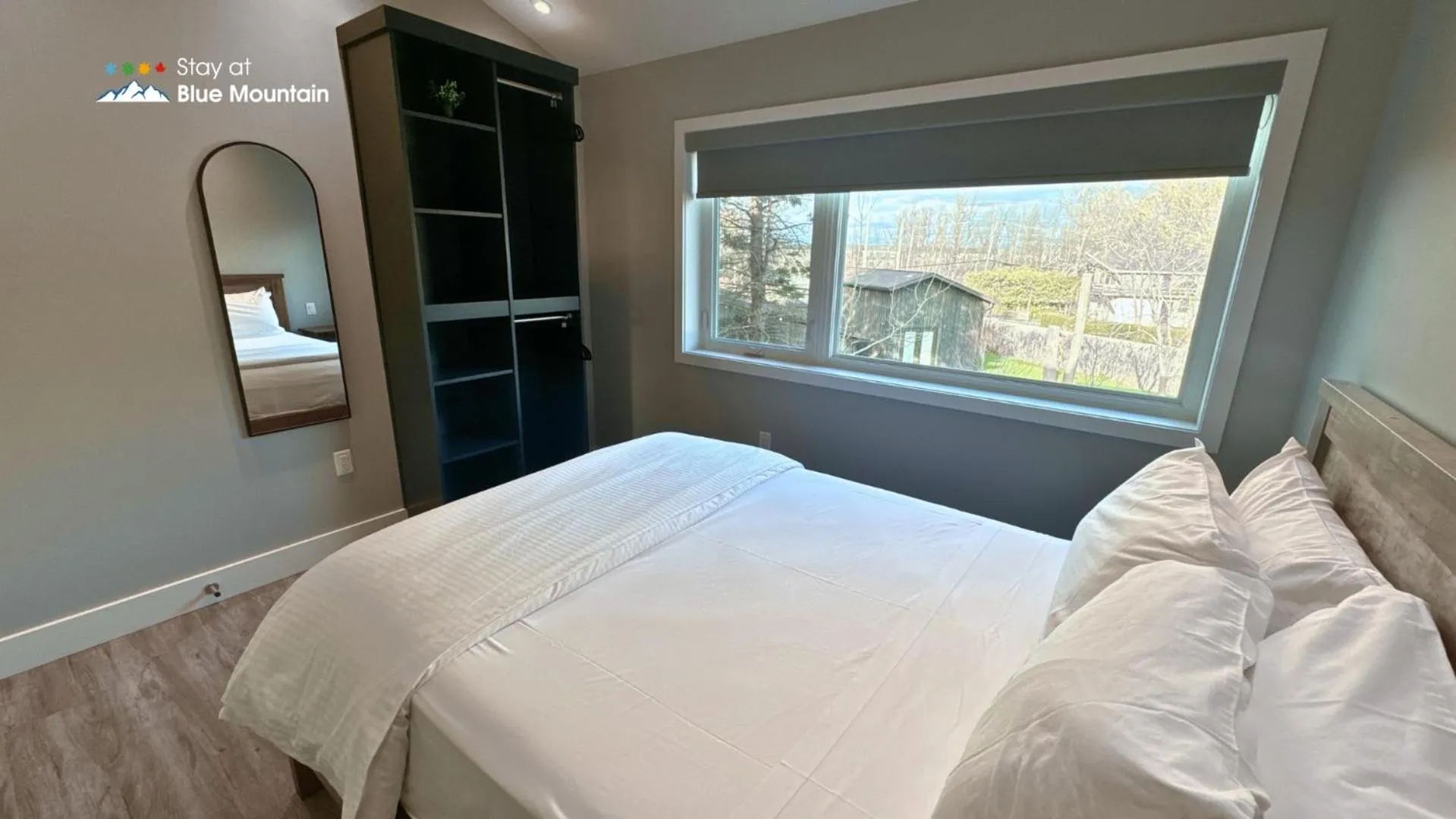 Bedroom, Bed in Orchard Run Chalet