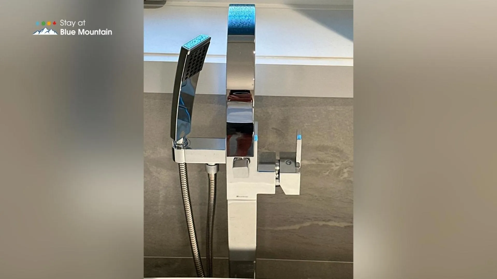 Bathroom in Orchard Run Chalet