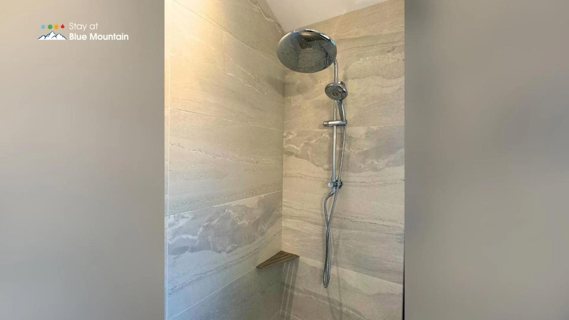 Bathroom in Orchard Run Chalet