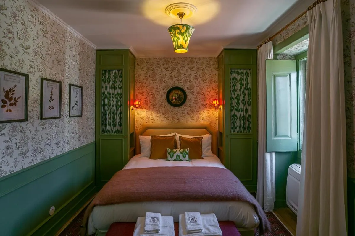 Bed in Rosegarden Essence Sintra - by Unlock Hotels