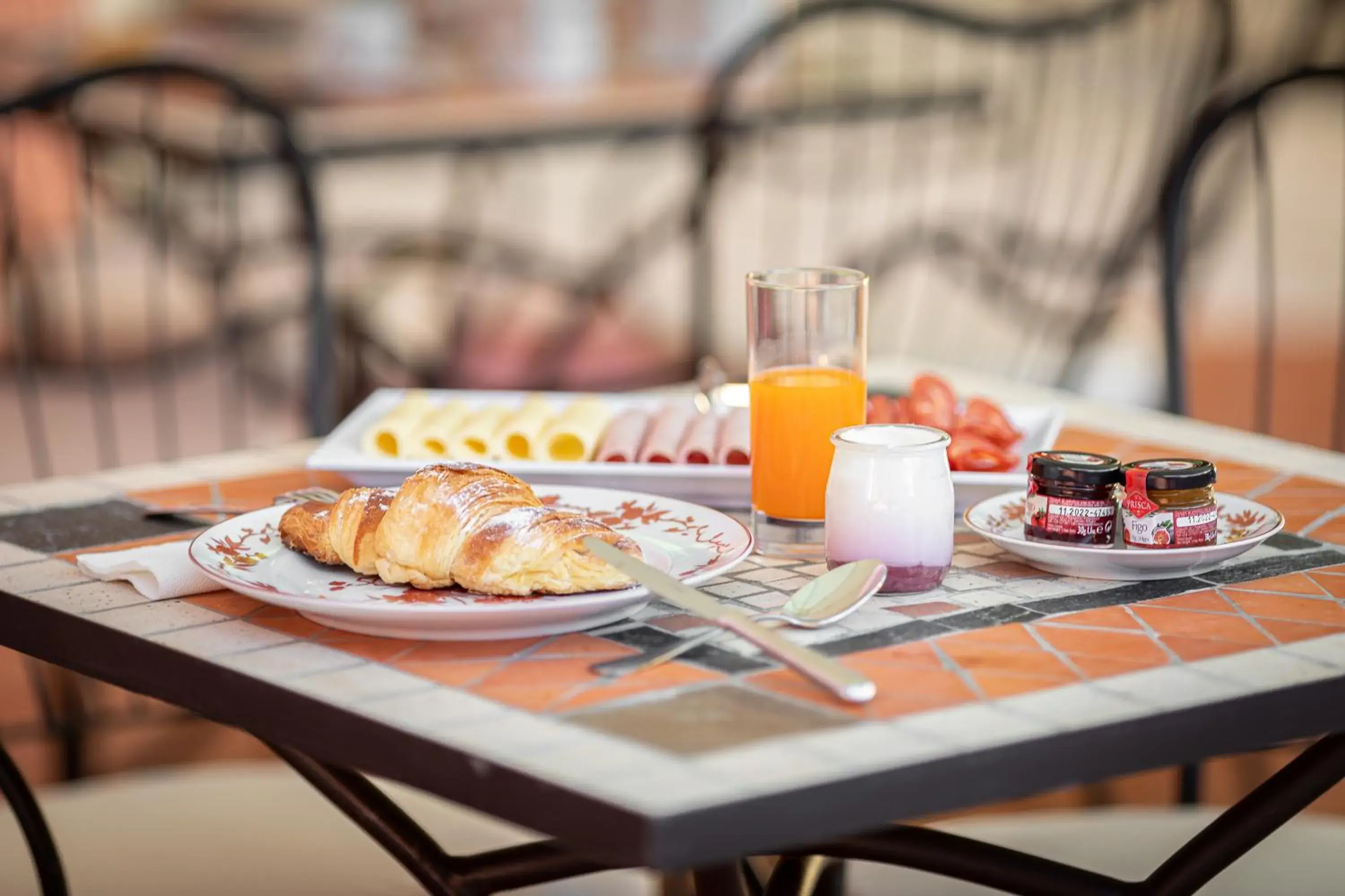 Food in Rosegarden Essence Sintra - by Unlock Hotels Food in Rosegarden Essence Sintra - by Unlock Hotels