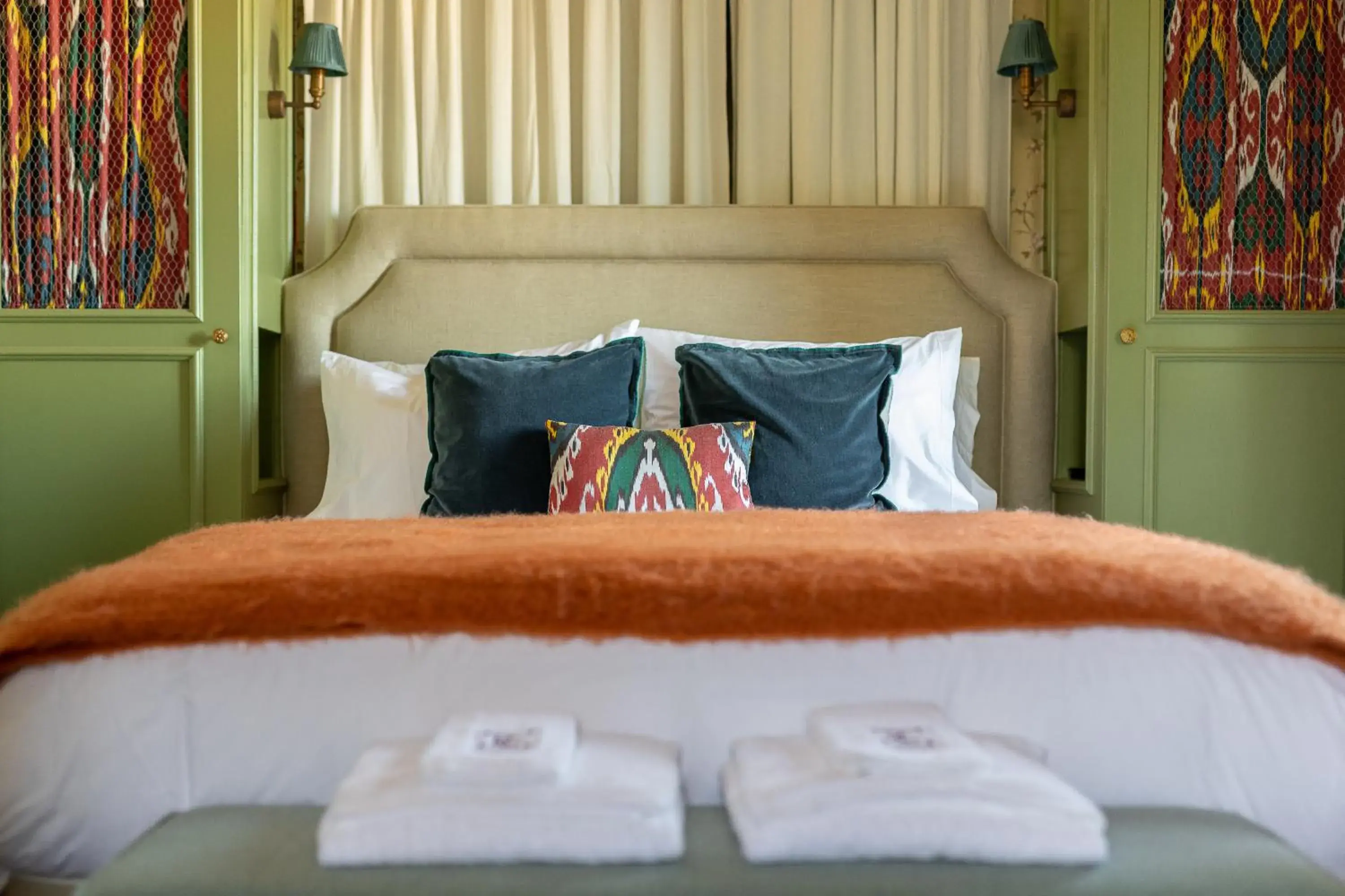 Bed in Rosegarden Essence Sintra - by Unlock Hotels Bed in Rosegarden Essence Sintra - by Unlock Hotels