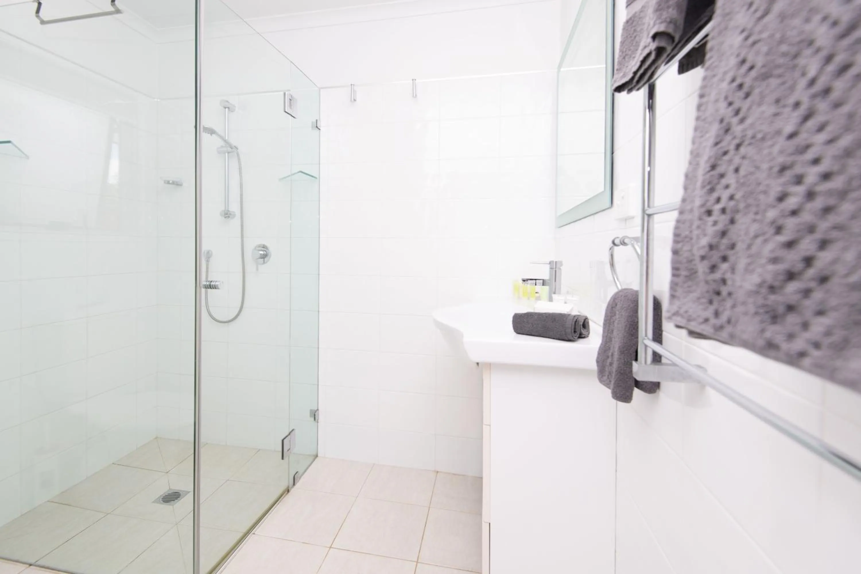 Bathroom in Poinciana Cottages