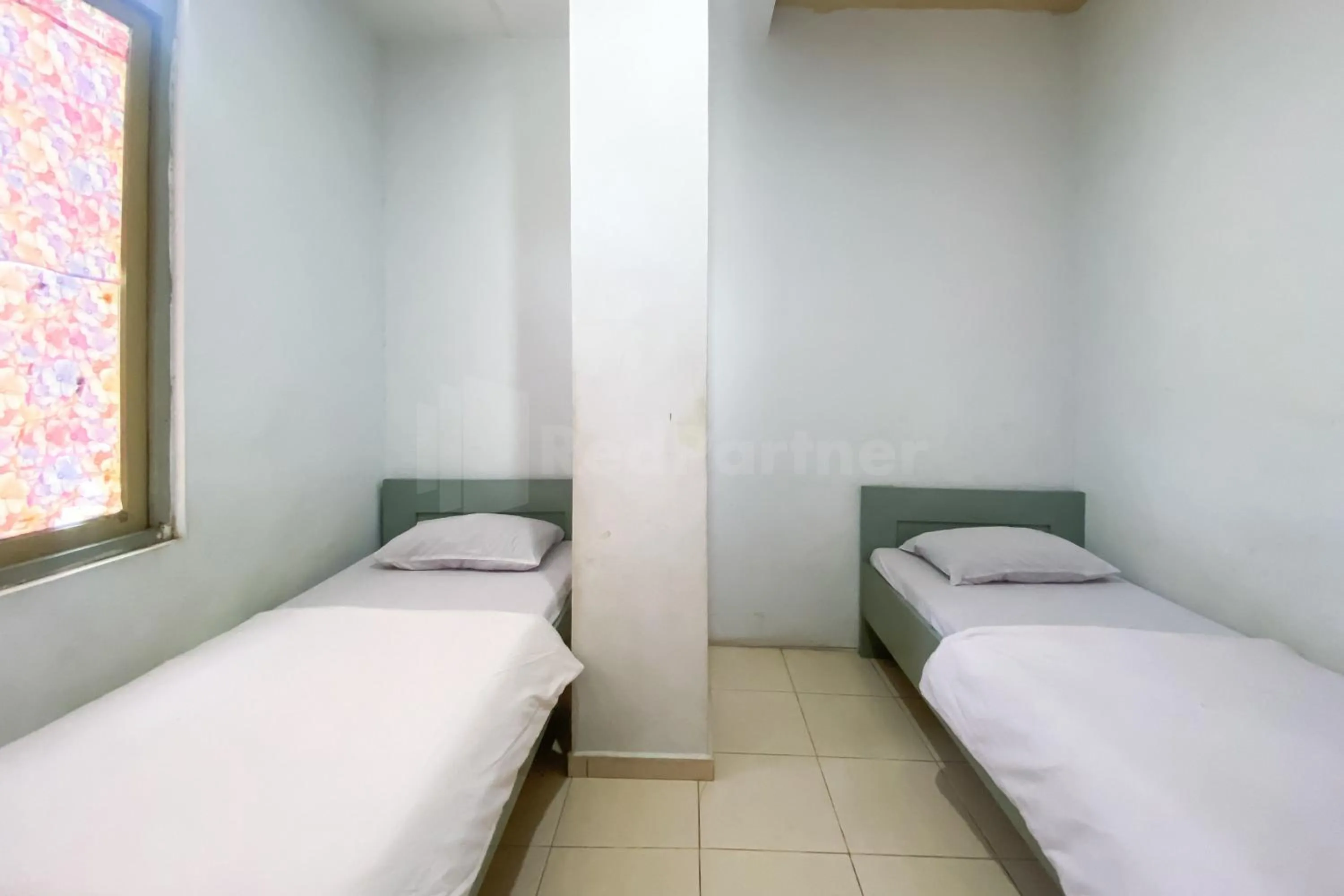 Bedroom, Bed in Wisma Syariah Lambhuk Banda Aceh RedPartner