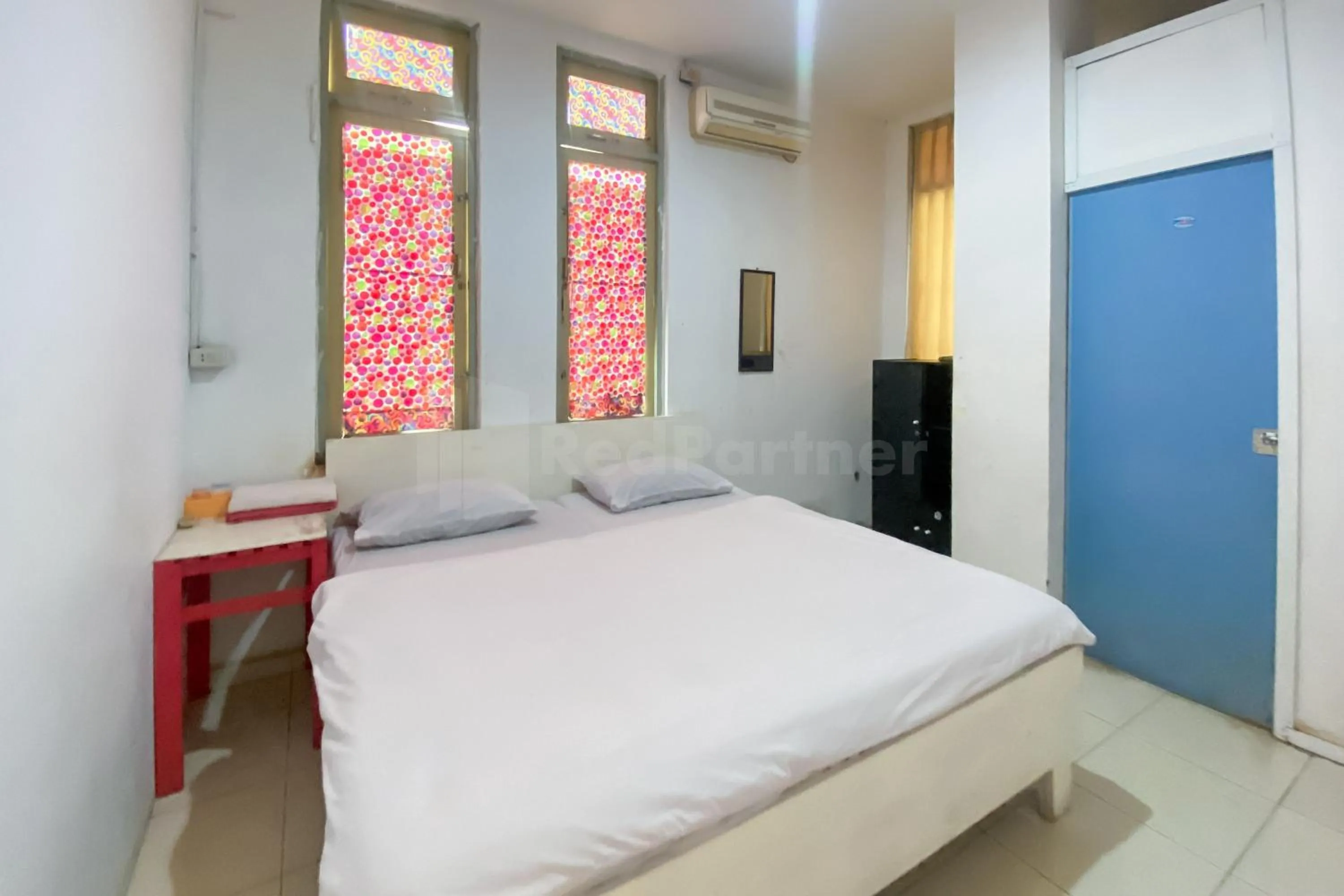 Bedroom, Bed in Wisma Syariah Lambhuk Banda Aceh RedPartner