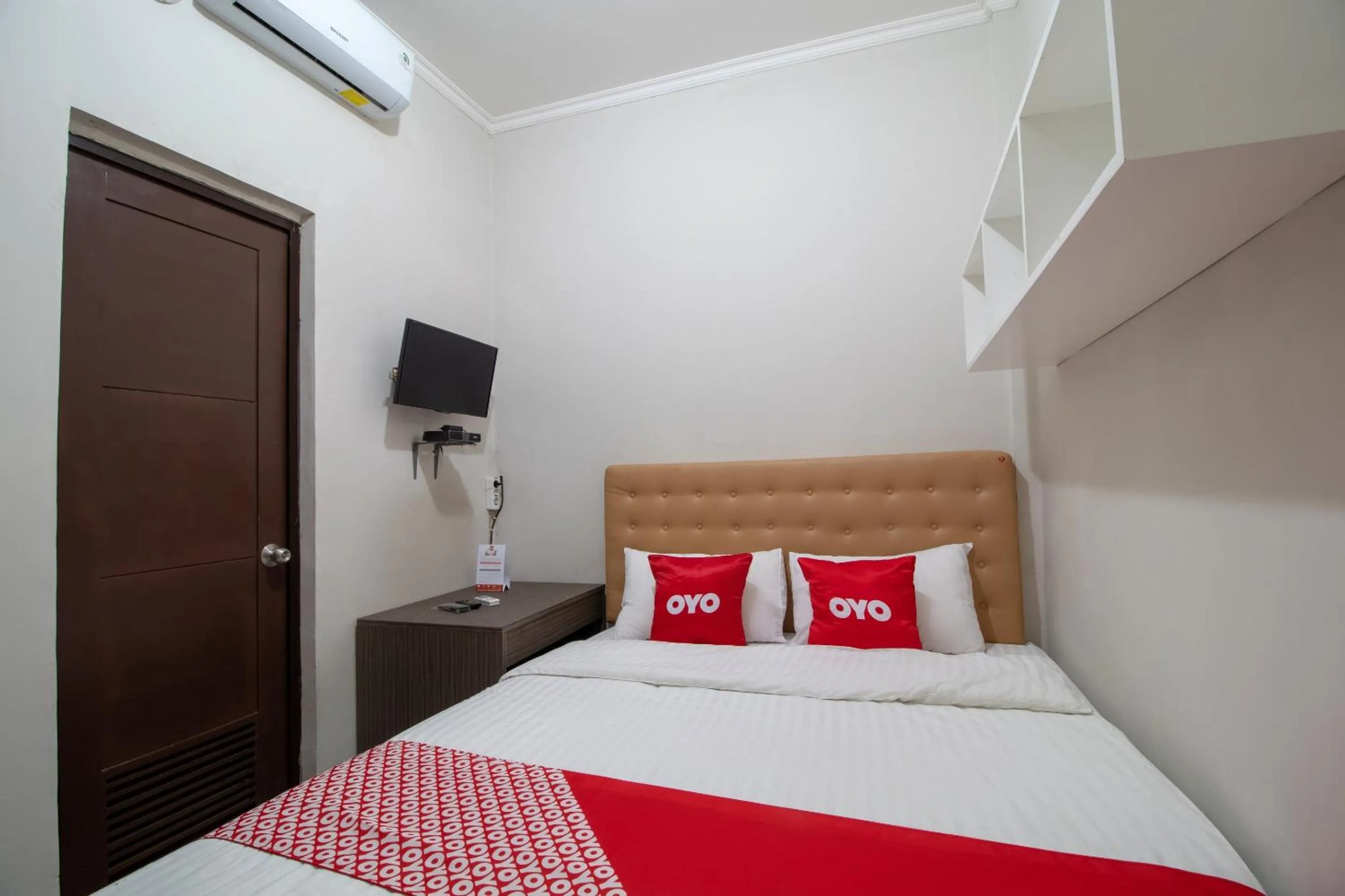 Bedroom, Bed in OYO 3253 Sofia Residence