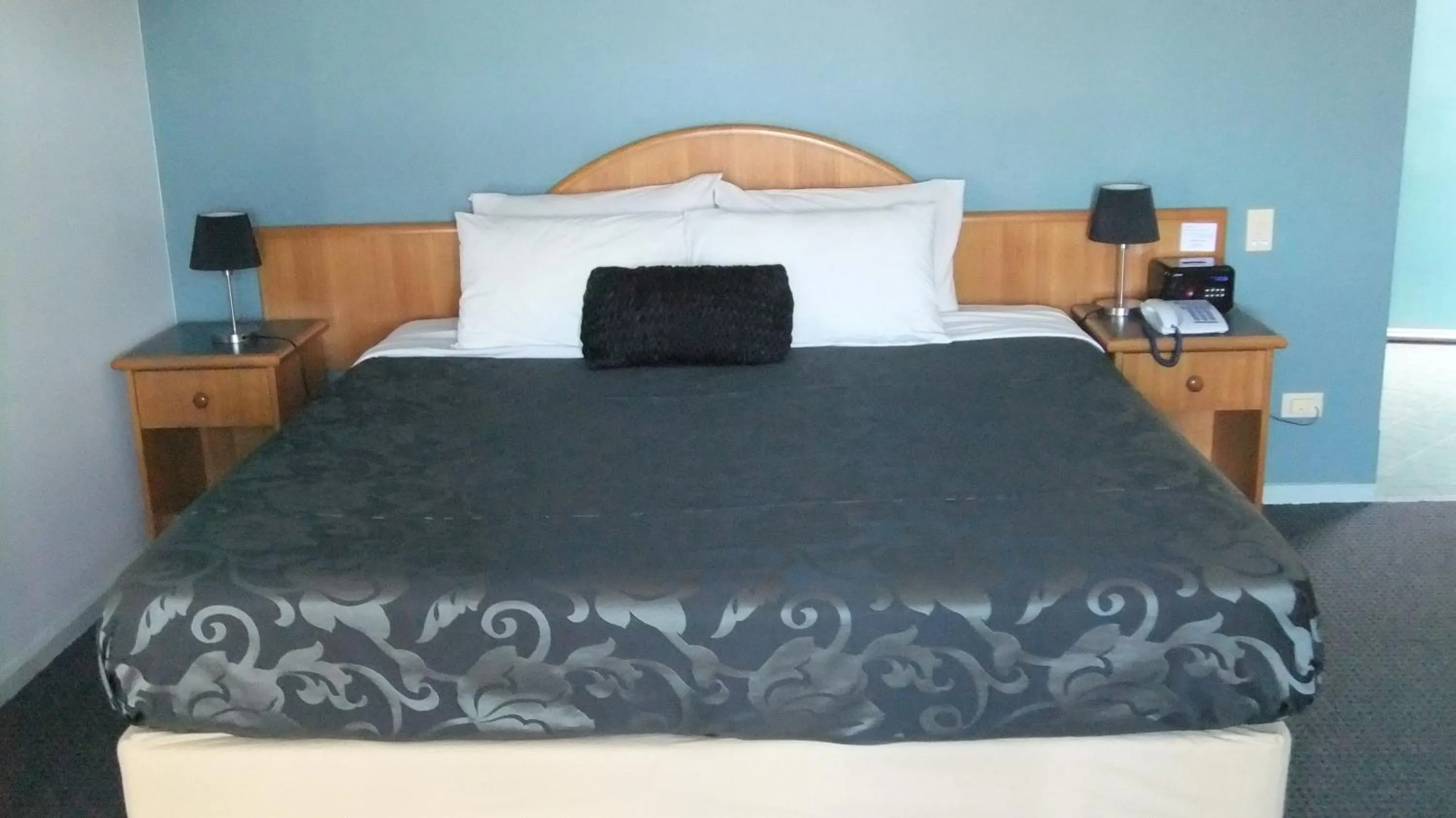 Bed in Heritage Resort Shark Bay