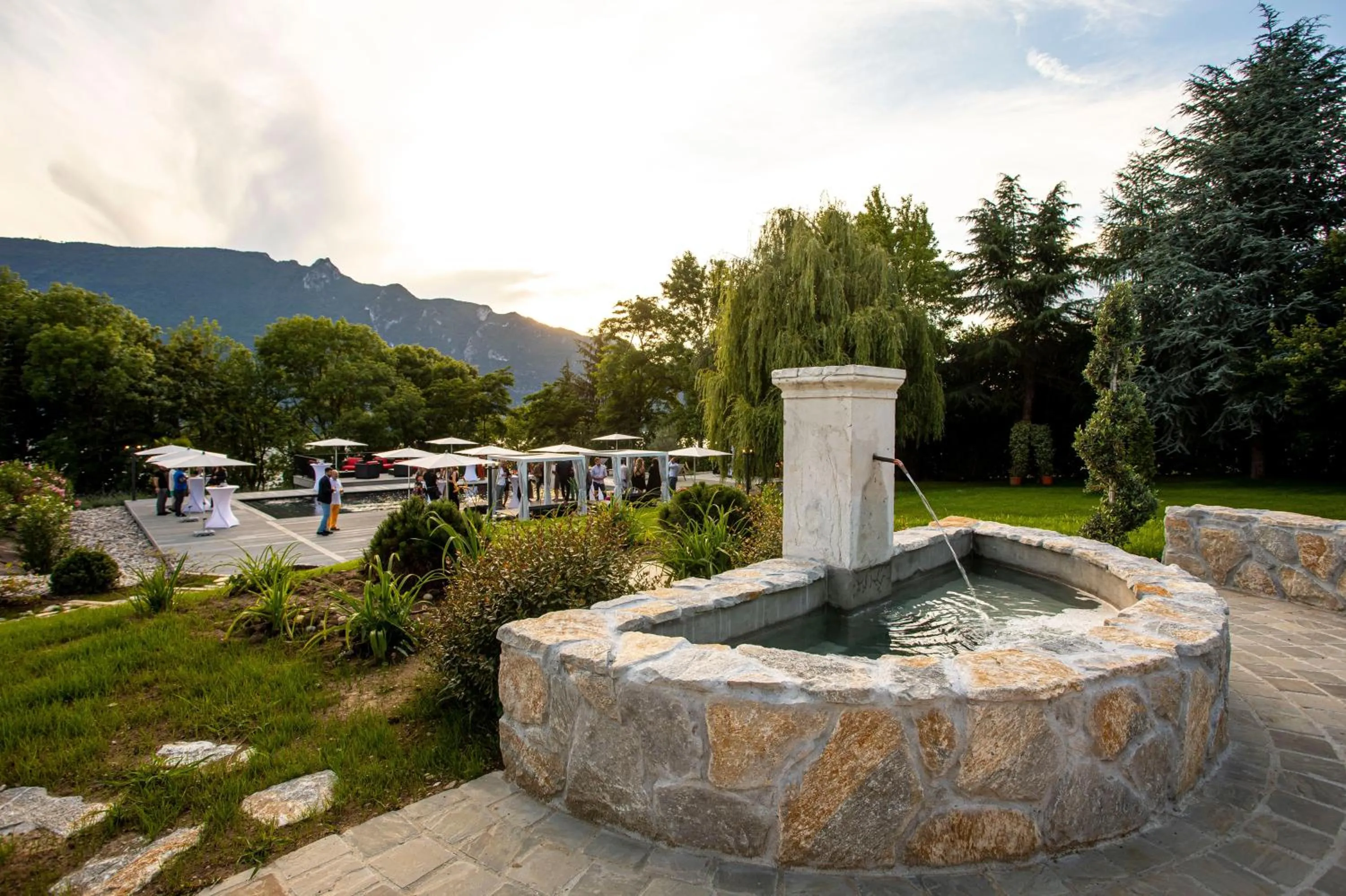 Garden in Hôtel L'Incomparable & Restaurant Etoilé Aix-Les-Bains