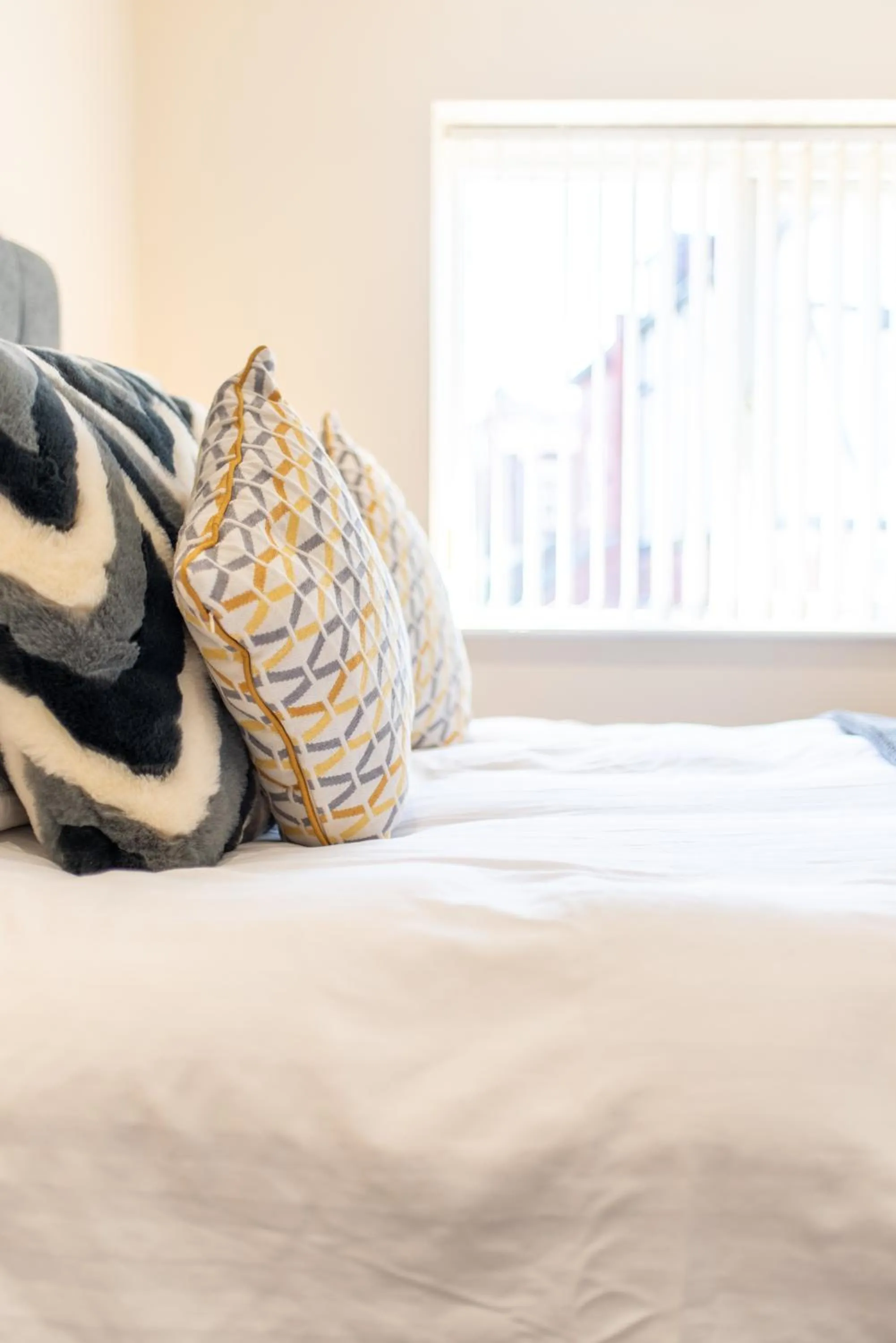 Bedroom, Bed in Apartment 11