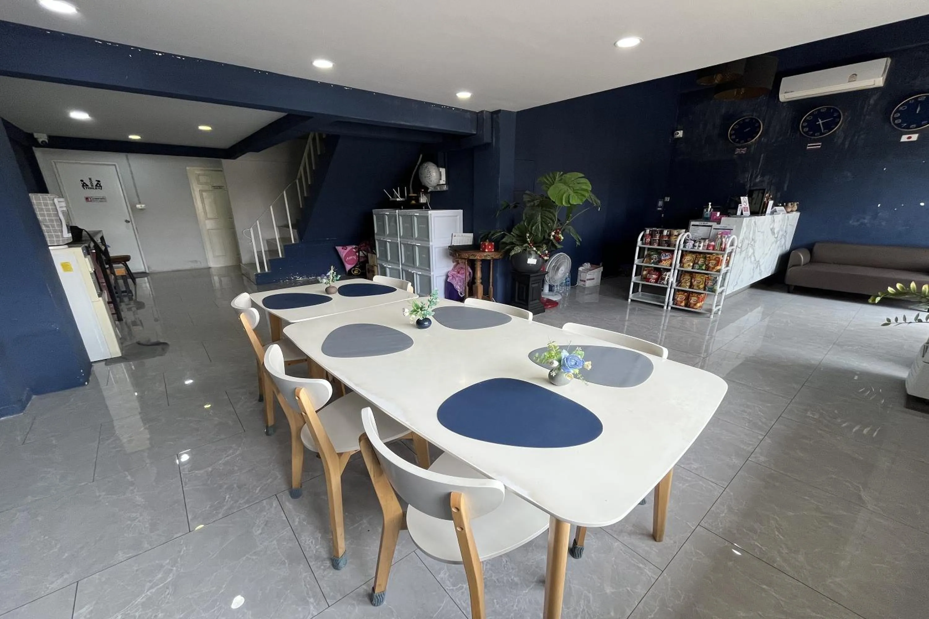 Lobby or reception in Blue26