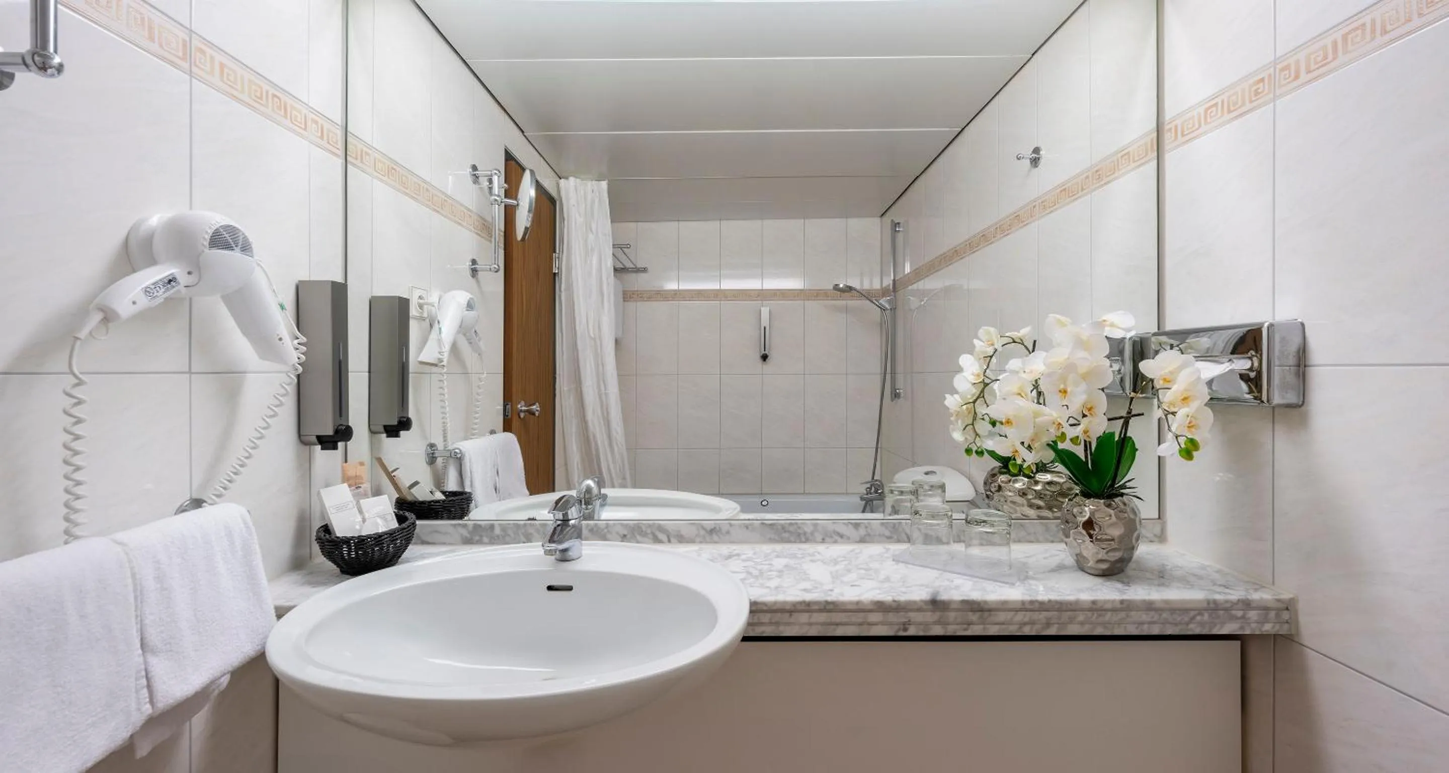 Bathroom in PLAZA Hotel Gelsenkirchen