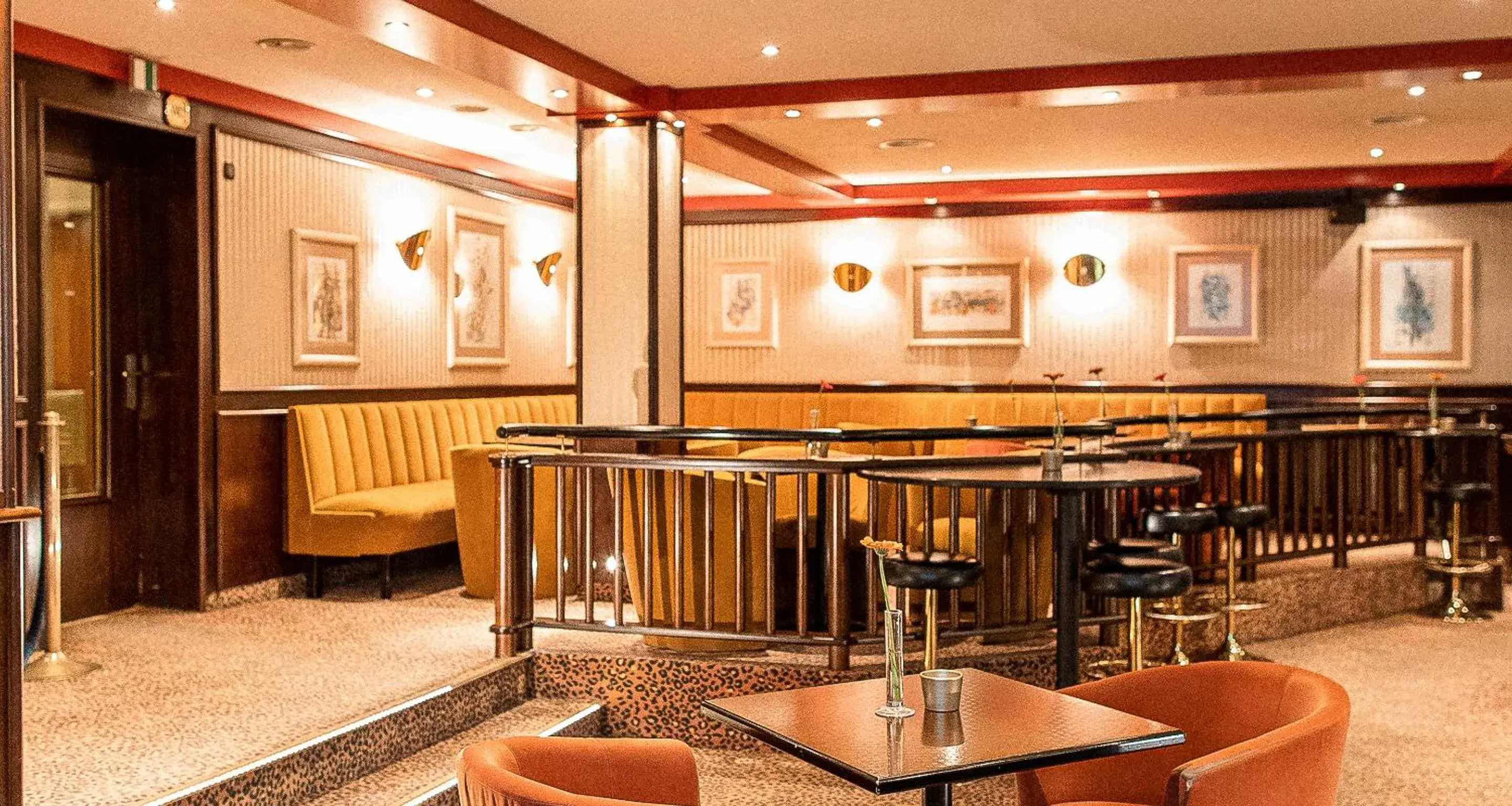 Lounge or bar in PLAZA Hotel Gelsenkirchen Lounge or bar in PLAZA Hotel Gelsenkirchen