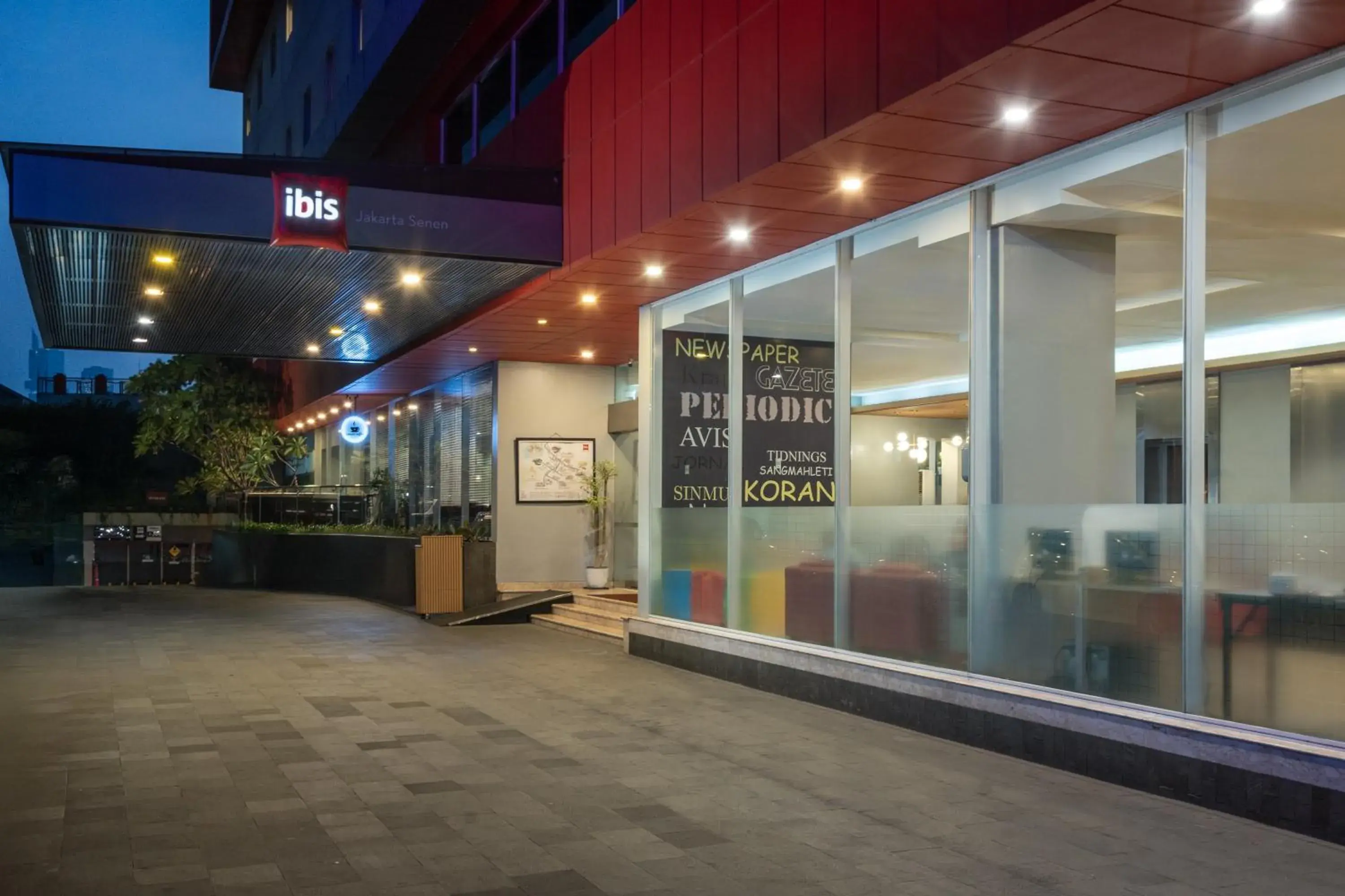 Lobby or reception in Ibis Jakarta Senen Lobby or reception in Ibis Jakarta Senen