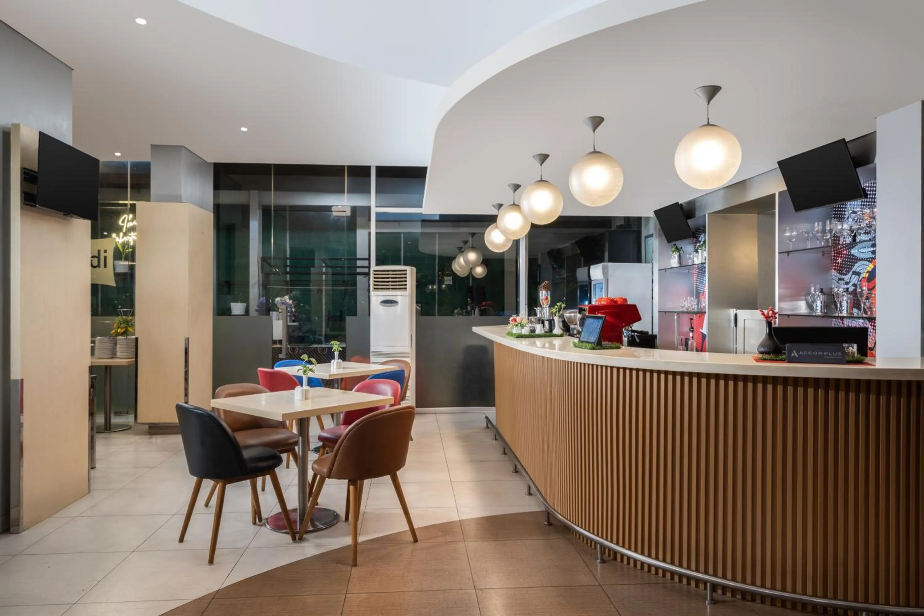 Restaurant/places to eat in Ibis Jakarta Senen