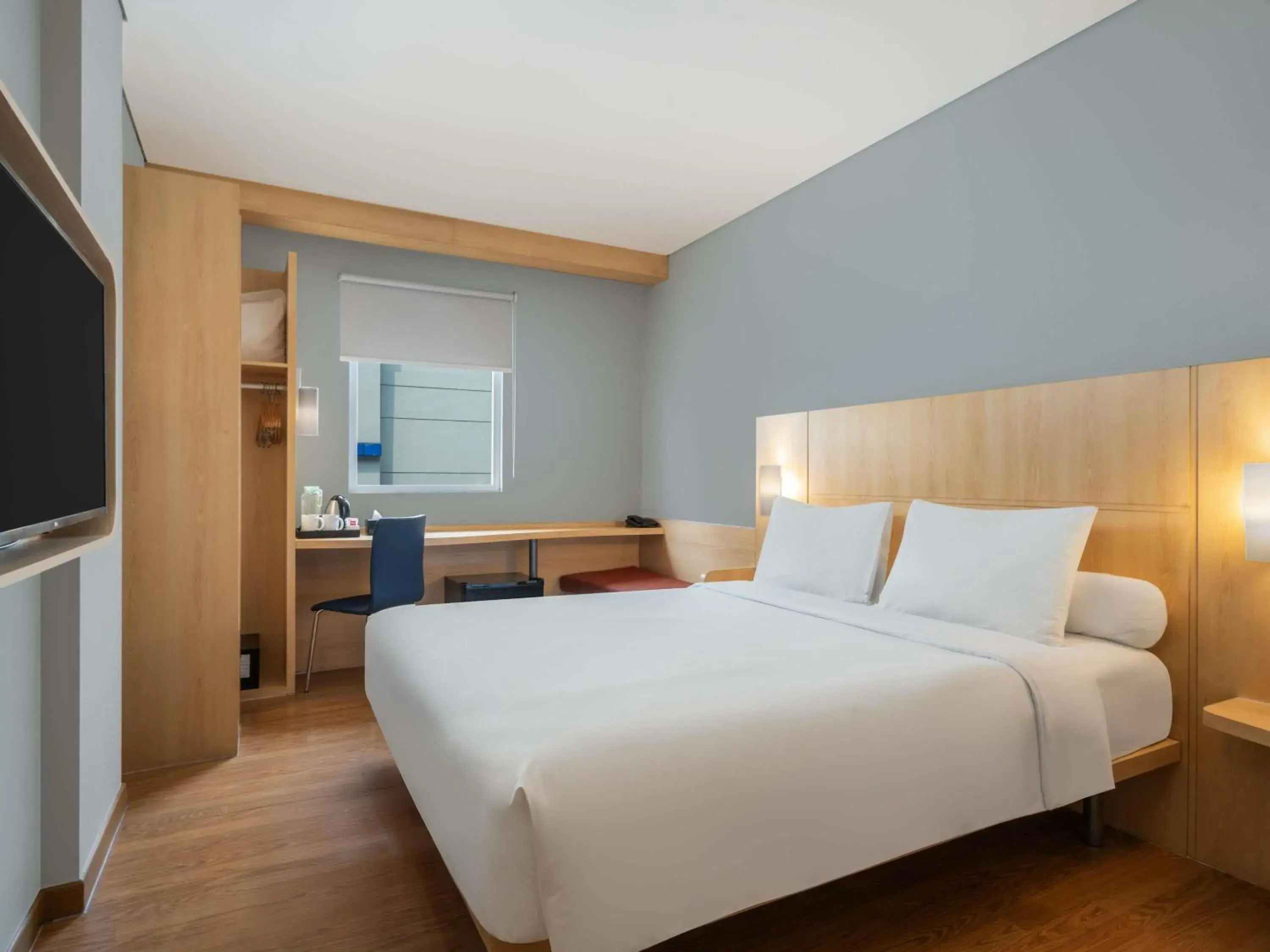 Bedroom, Bed in Ibis Jakarta Senen Bedroom, Bed in Ibis Jakarta Senen