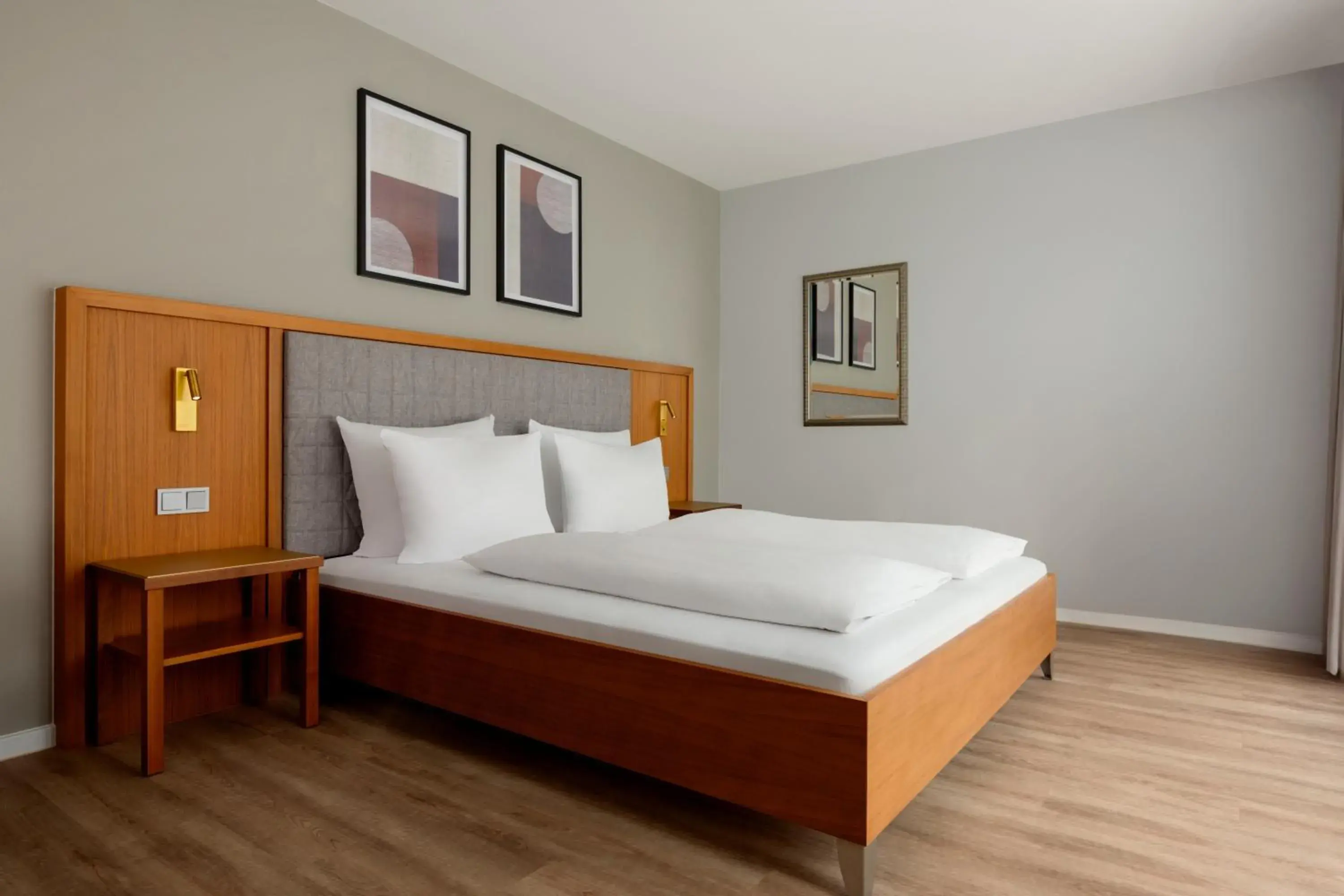 Bed in Ramada by Wyndham Duesseldorf Ratingen Bed in Ramada by Wyndham Duesseldorf Ratingen