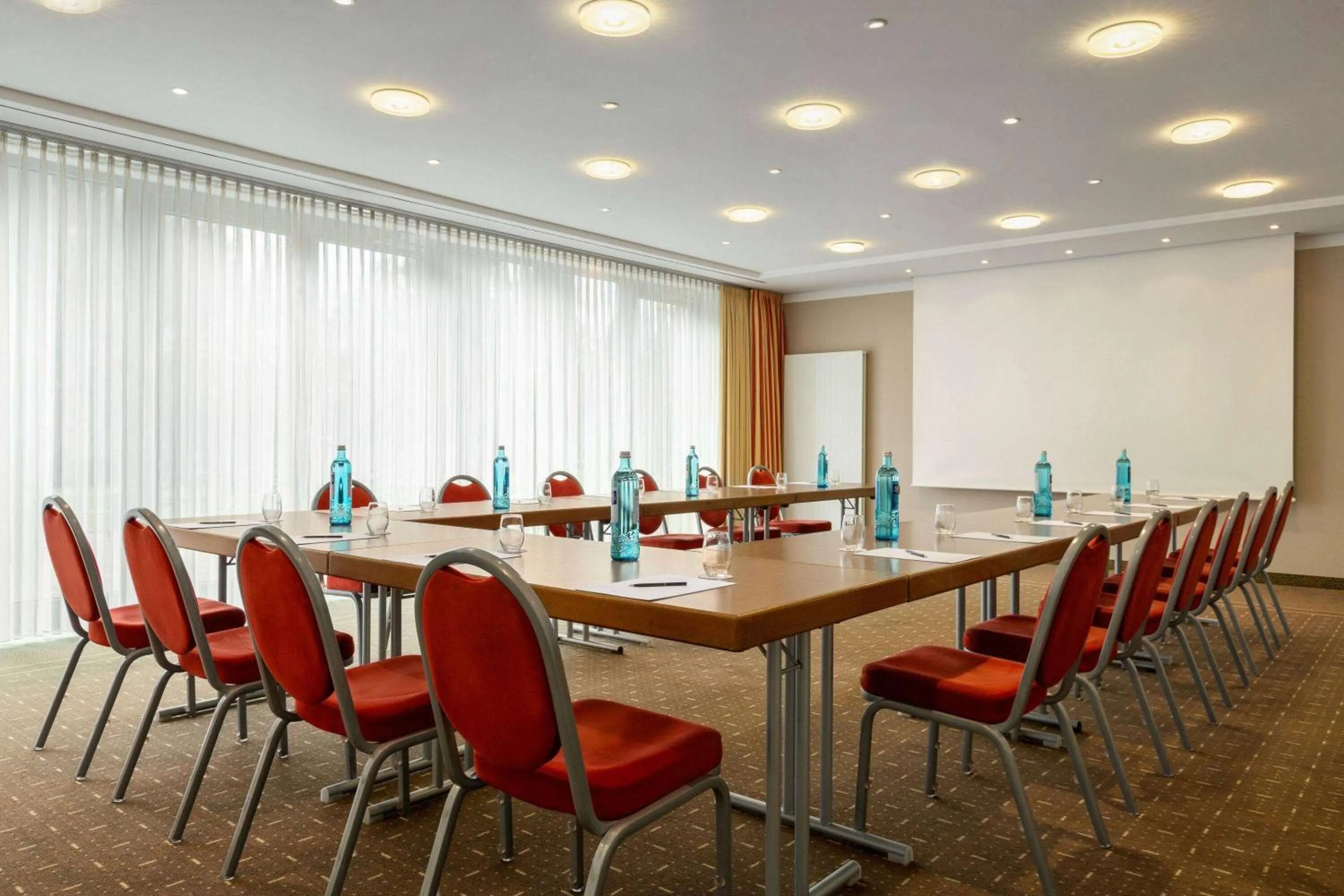 Meeting/conference room in Ramada by Wyndham Duesseldorf Ratingen
