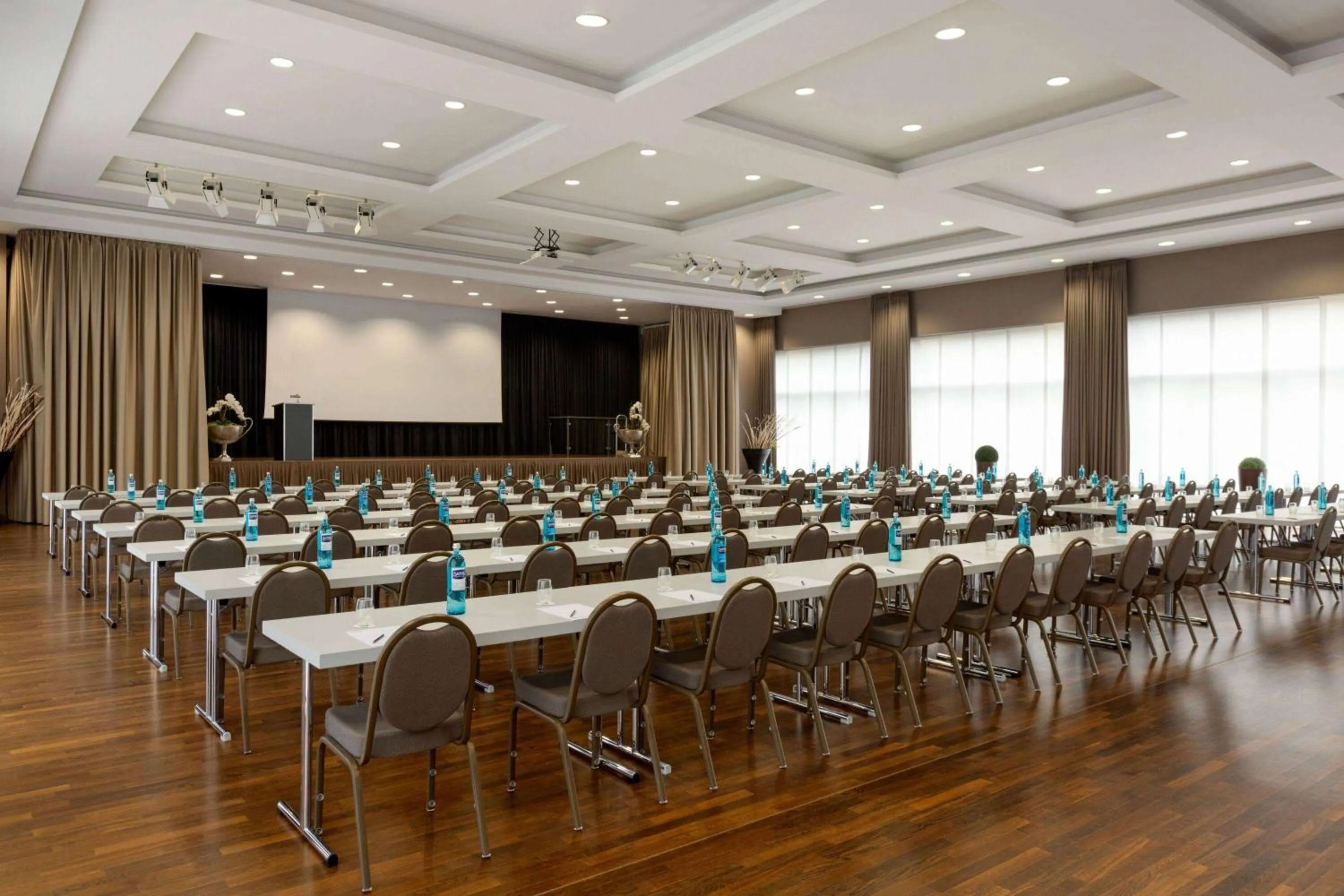 Meeting/conference room in Ramada by Wyndham Duesseldorf Ratingen