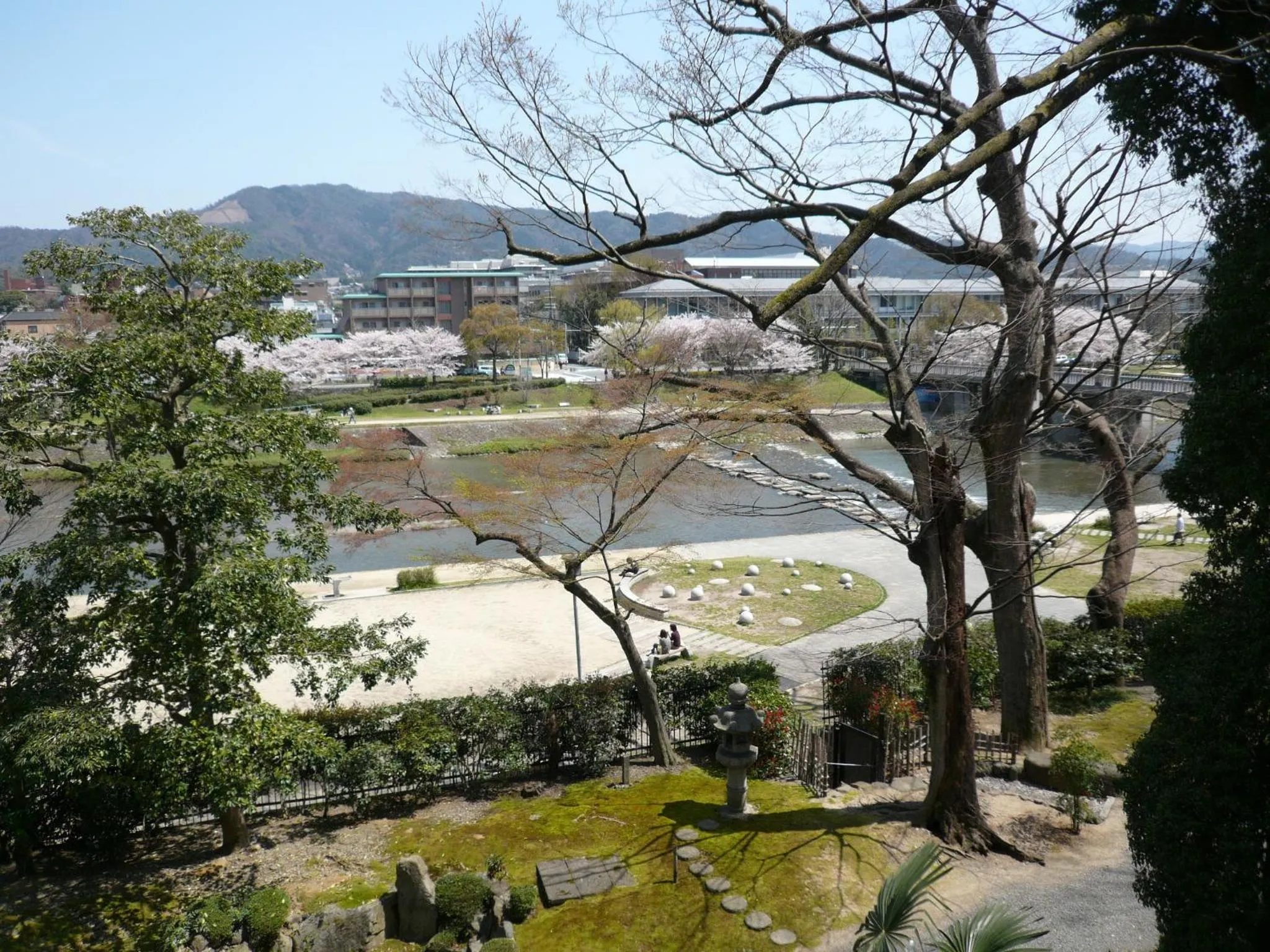 Neighbourhood in KKR Kyoto Kuniso