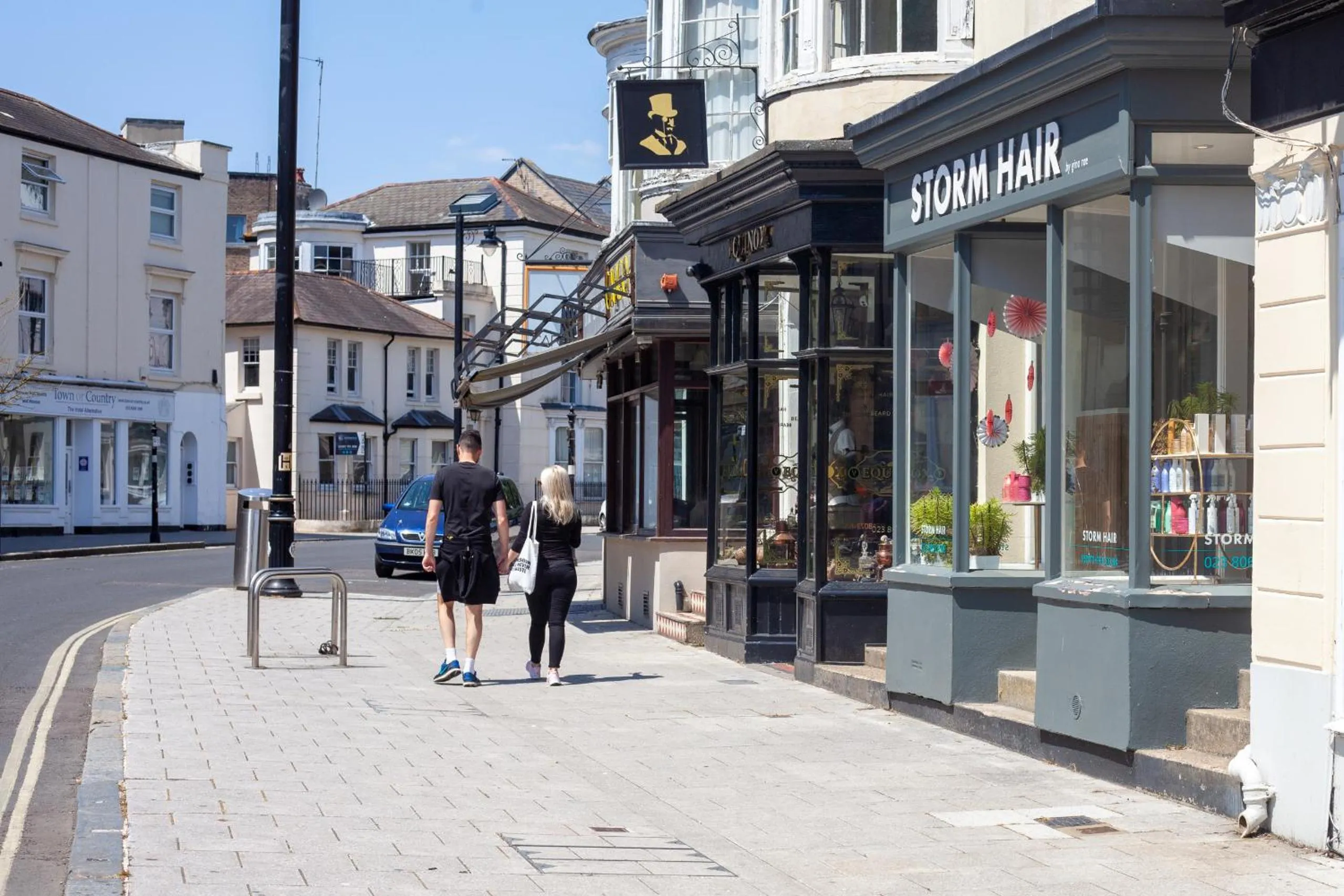 Living room in Oxford Street Grand Apartment- free evening parking