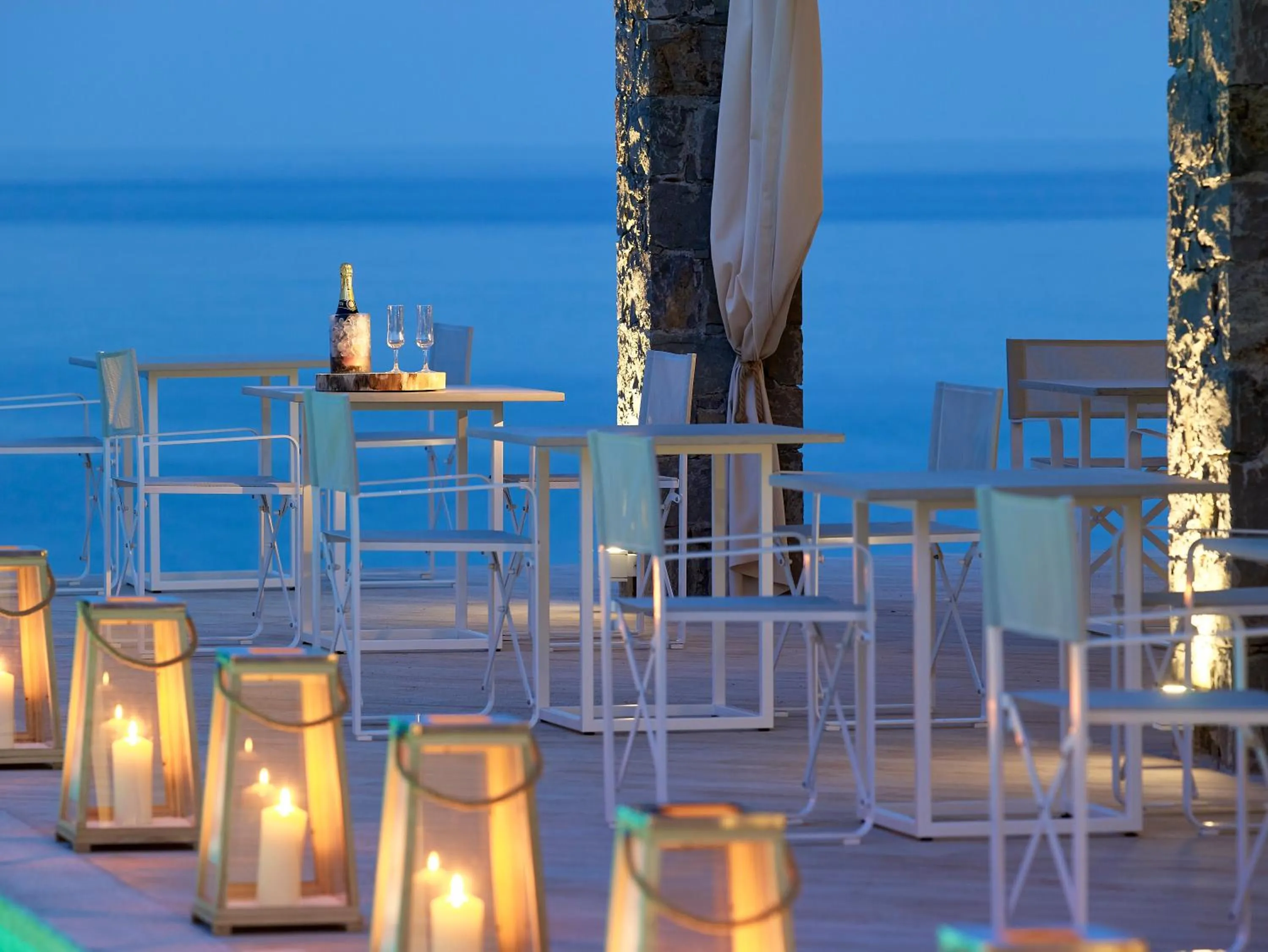 Restaurant/places to eat in Artemis Seaside Resort